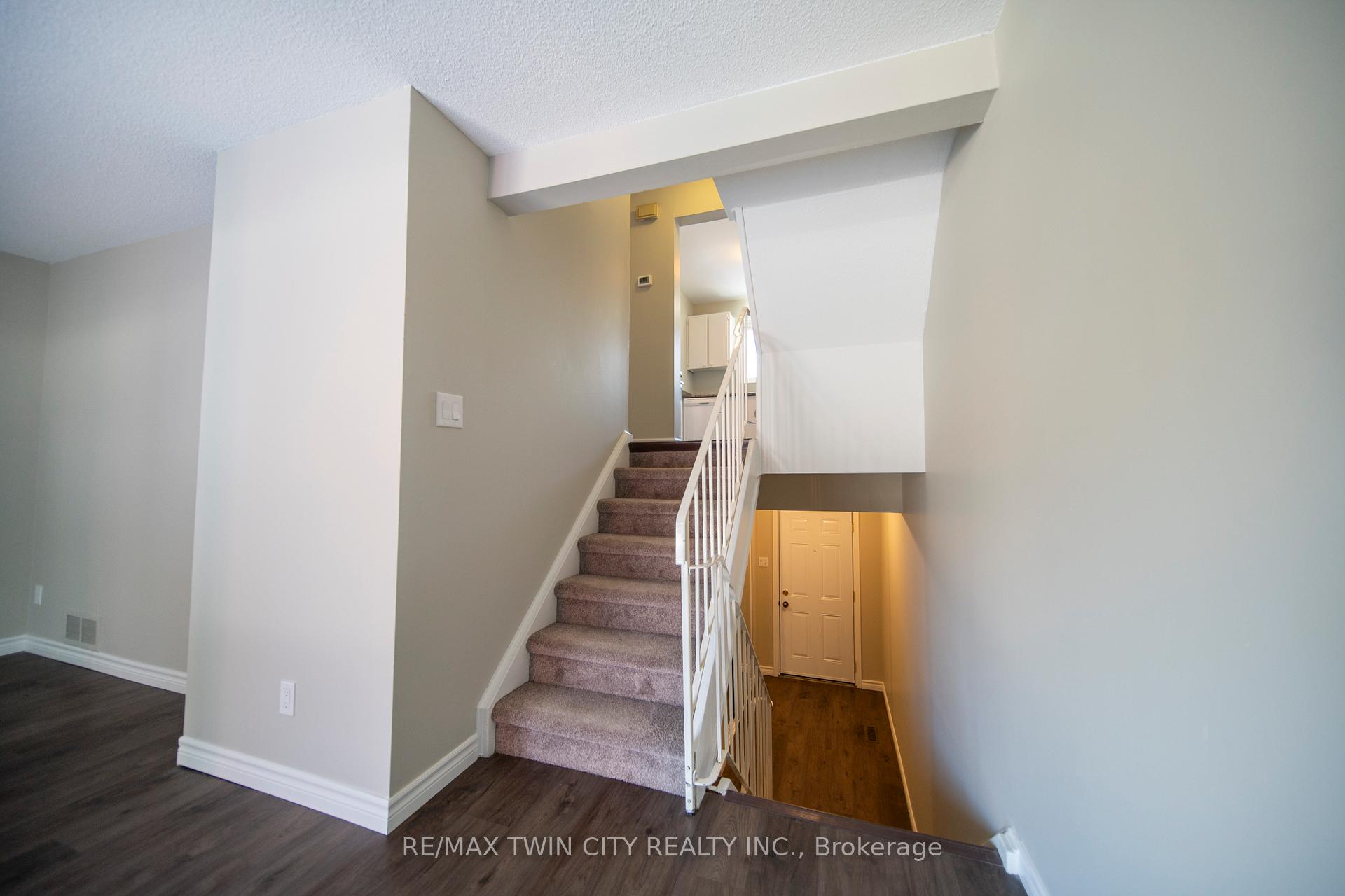 Photo 7 of Unit 24, 634 Strasburg Road, Kitchener, Laurentian Hills — HOMEH
