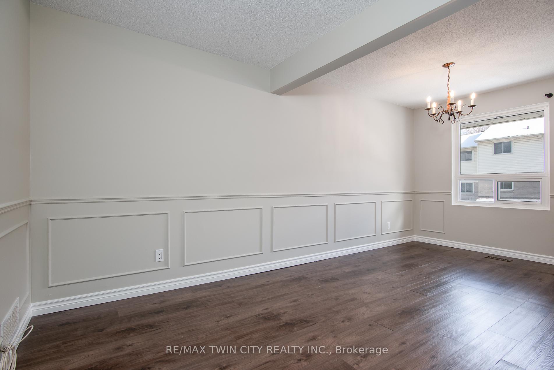 Photo 16 of Unit 24, 634 Strasburg Road, Kitchener, Laurentian Hills — HOMEH