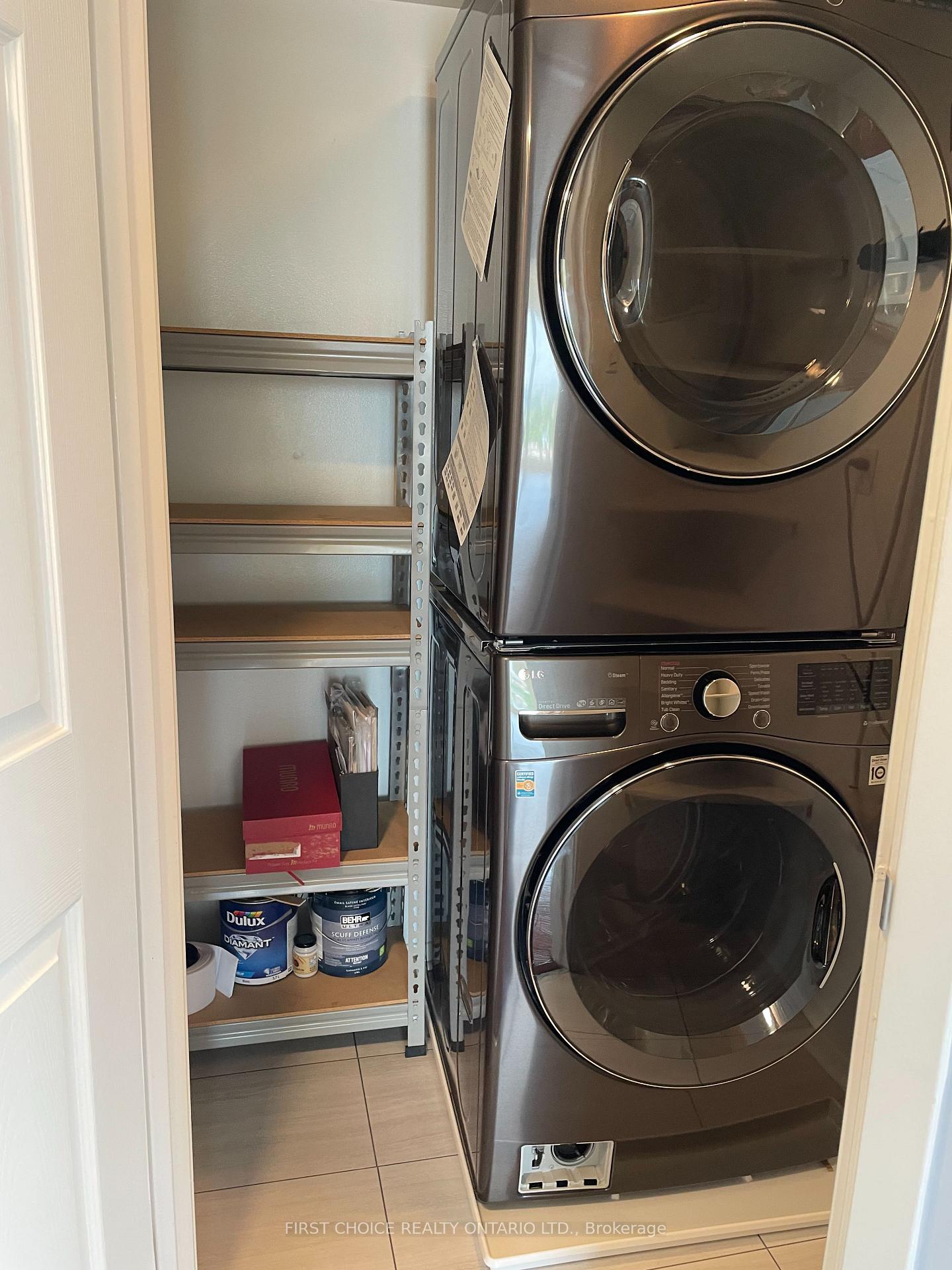 Photo 5 of Unit 807, 545 St Laurent Boulevard, Ottawa, Viscount Alexander Park — HOMEH
