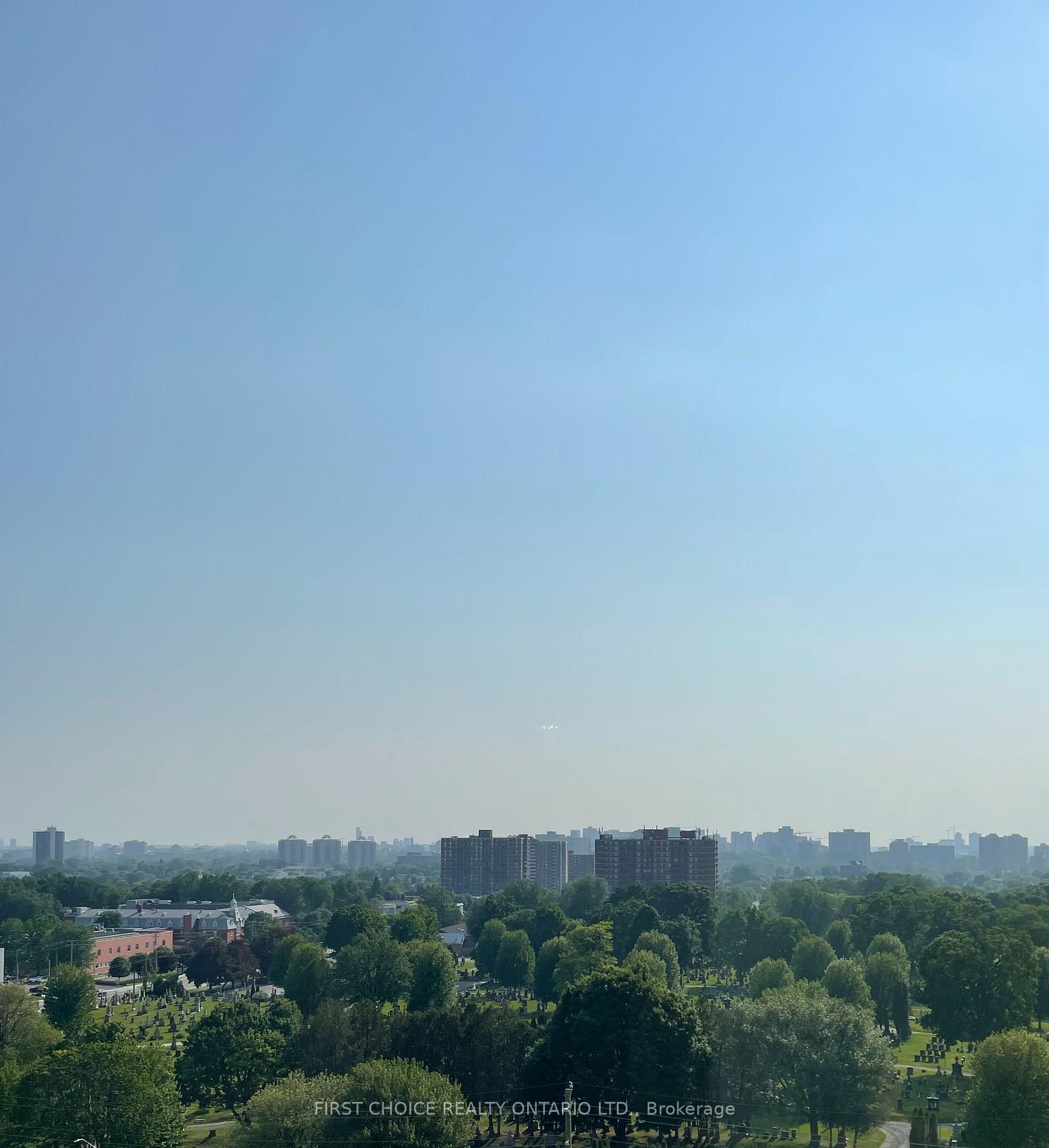 Photo 7 of Unit 807, 545 St Laurent Boulevard, Ottawa, Viscount Alexander Park — HOMEH
