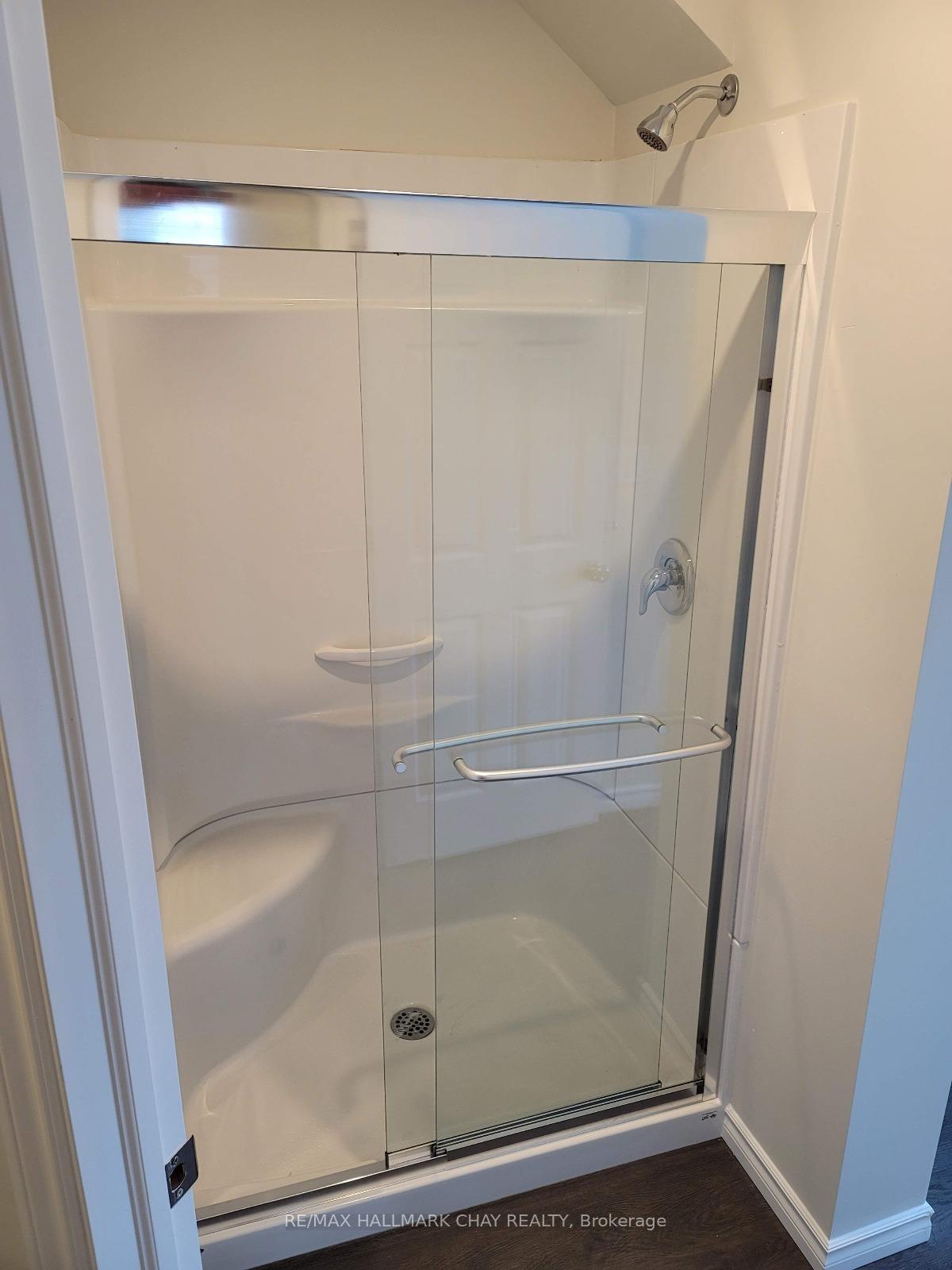 Photo 11 of 31 Marcus Street, Barrie, Allandale — HOMEH