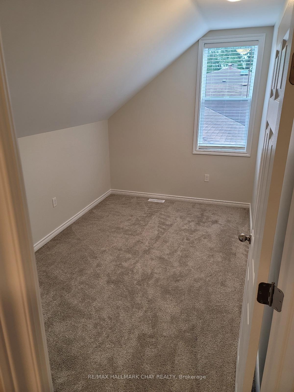 Photo 13 of 31 Marcus Street, Barrie, Allandale — HOMEH