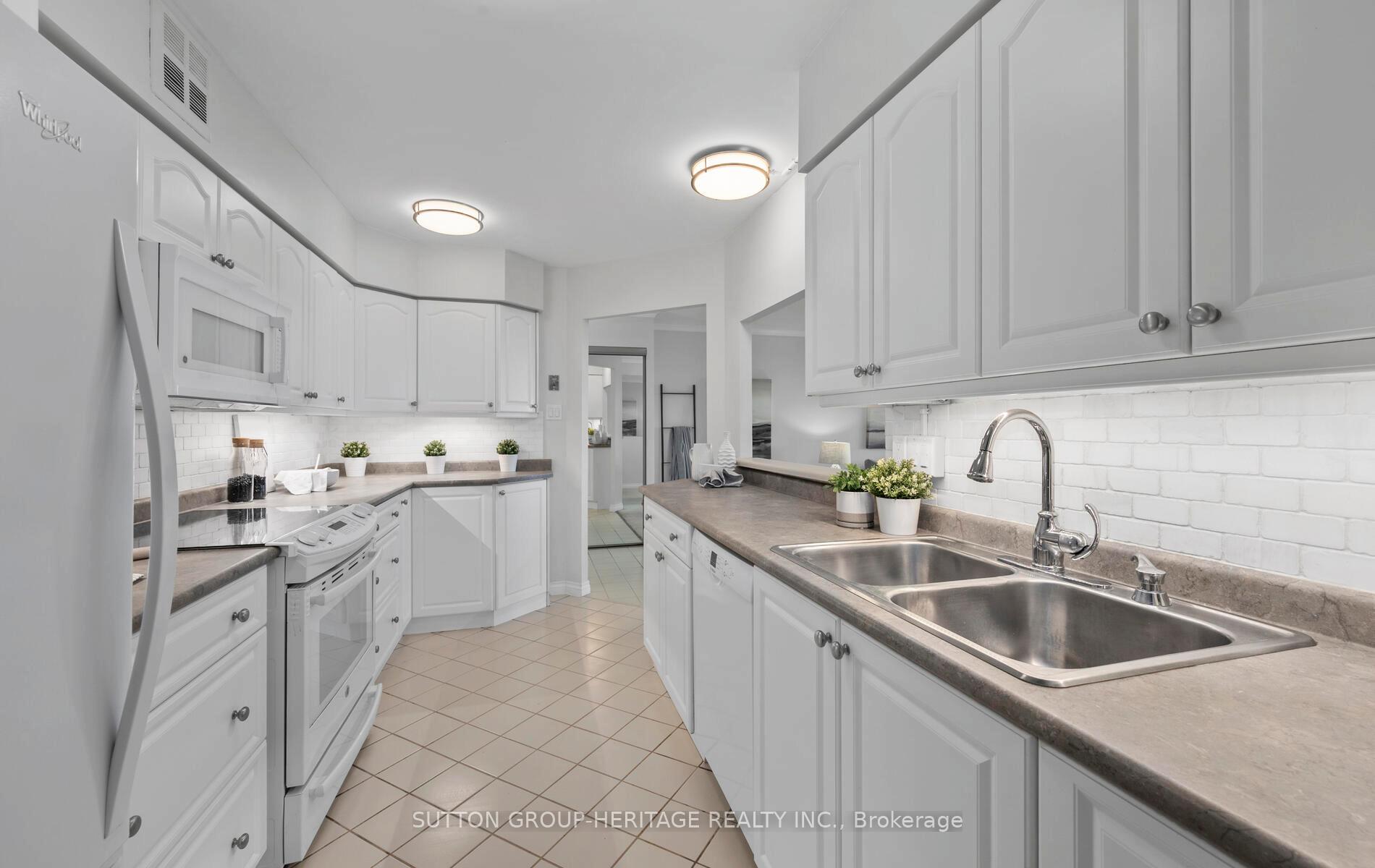 Photo 3 of Unit 511, 1890 Valley Farm Road, Pickering, Town Centre — HOMEH