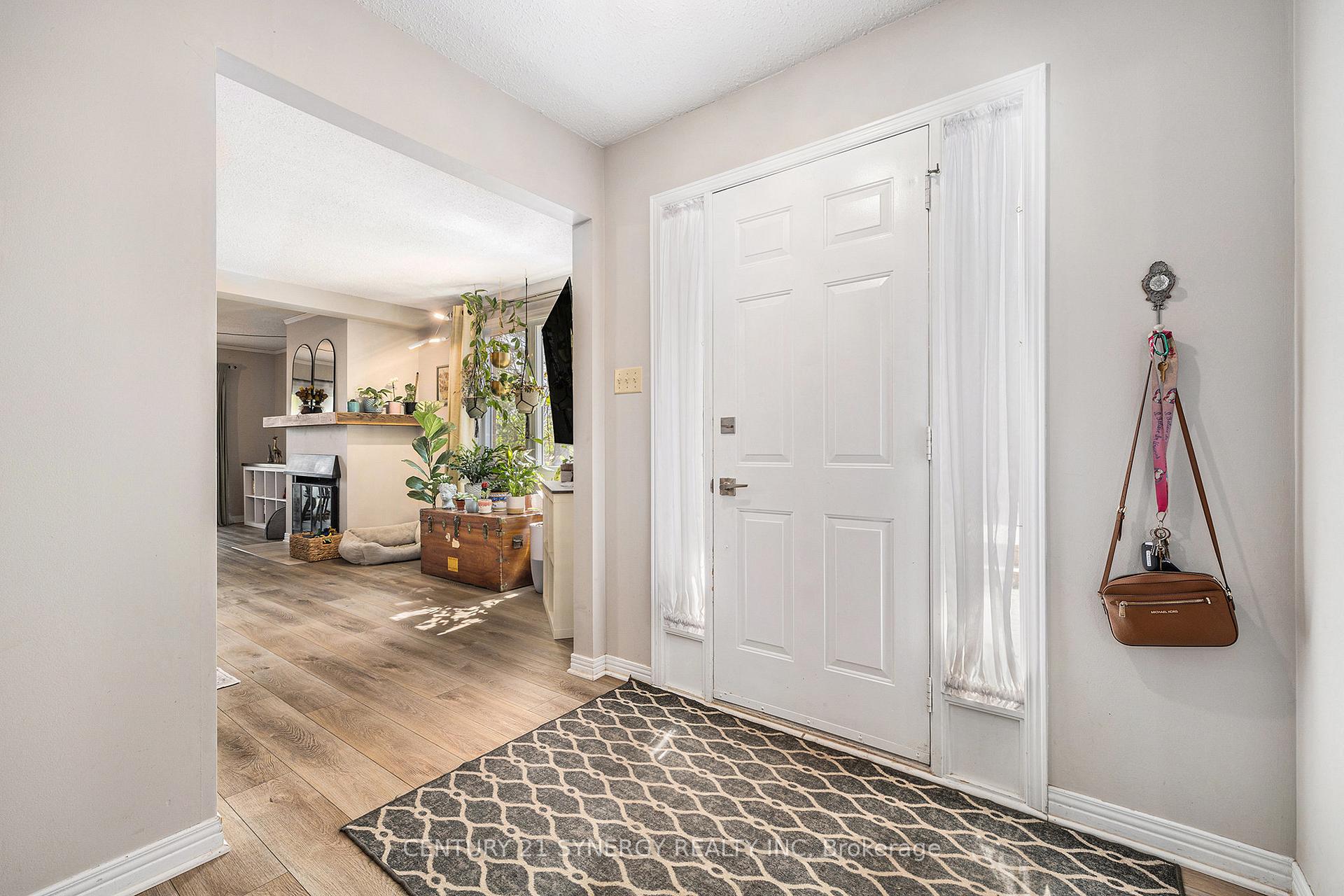 Photo 3 of Unit 37, 502 Stratas Court, Ottawa, Kanata - Katimavik — HOMEH