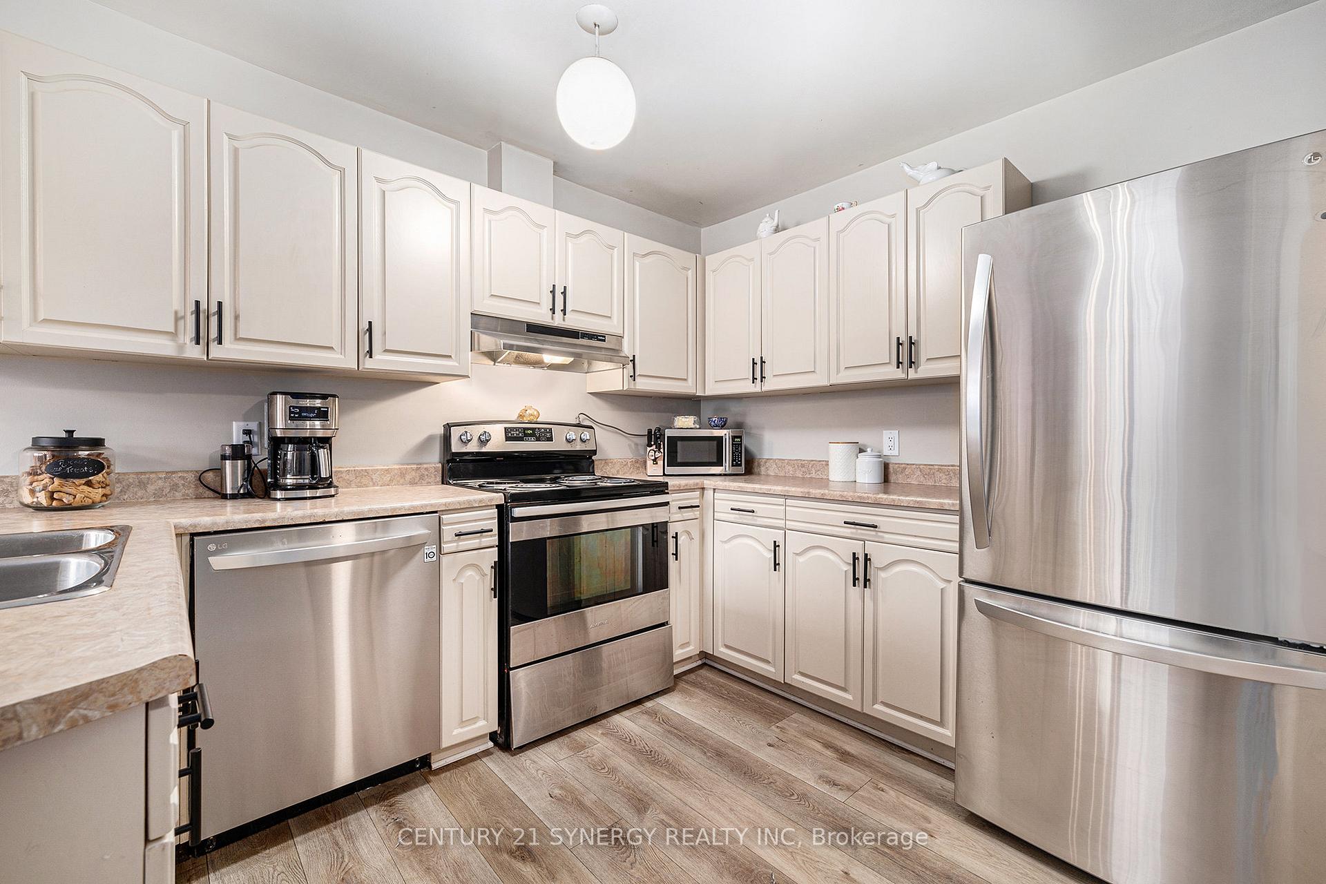 Photo 13 of Unit 37, 502 Stratas Court, Ottawa, Kanata - Katimavik — HOMEH