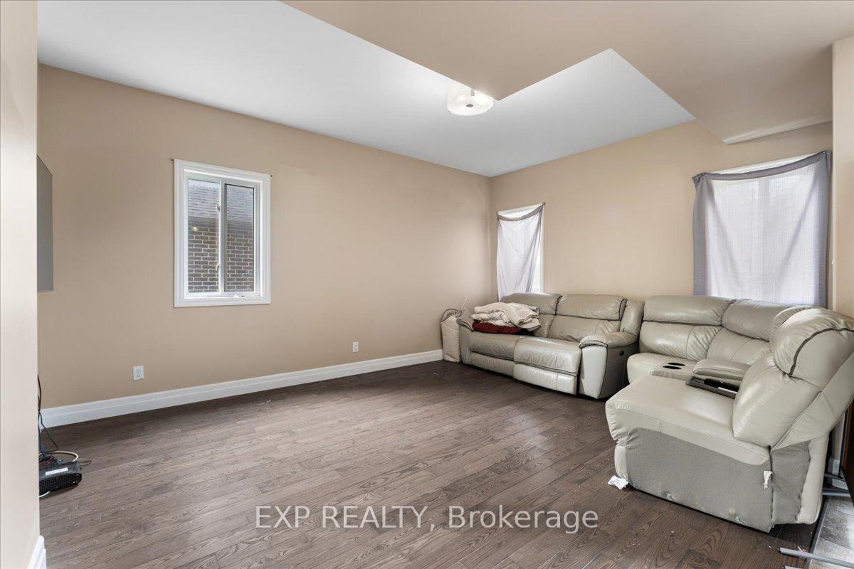 Photo 12 of 22 Farmington Crescent, Belleville, Thurlow Ward — HOMEH