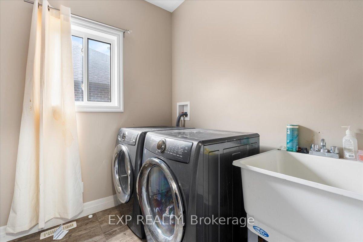 Photo 14 of 22 Farmington Crescent, Belleville, Thurlow Ward — HOMEH