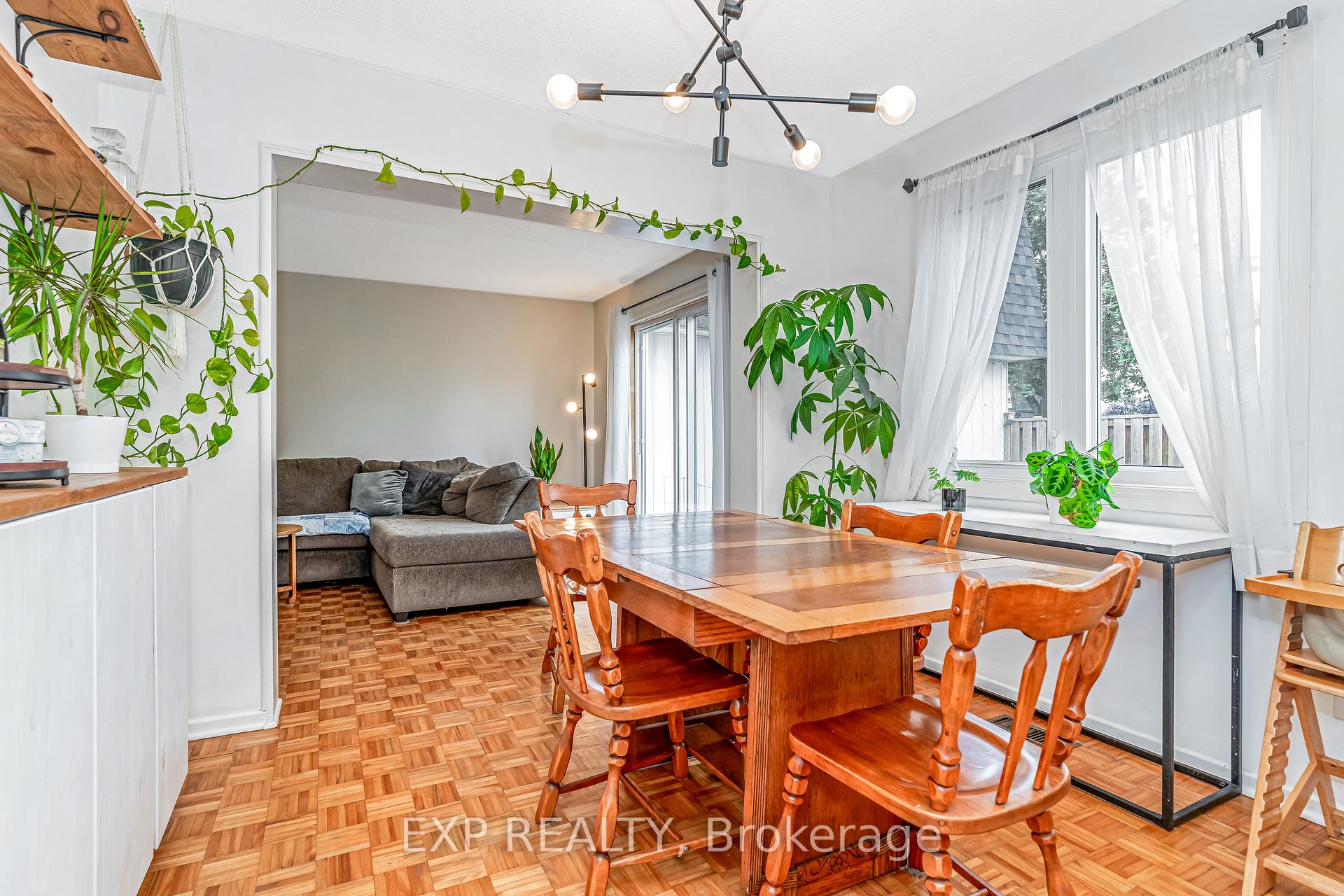 Photo 5 of Unit 78, 837 Eastvale Drive, Ottawa, Beaconwood — HOMEH