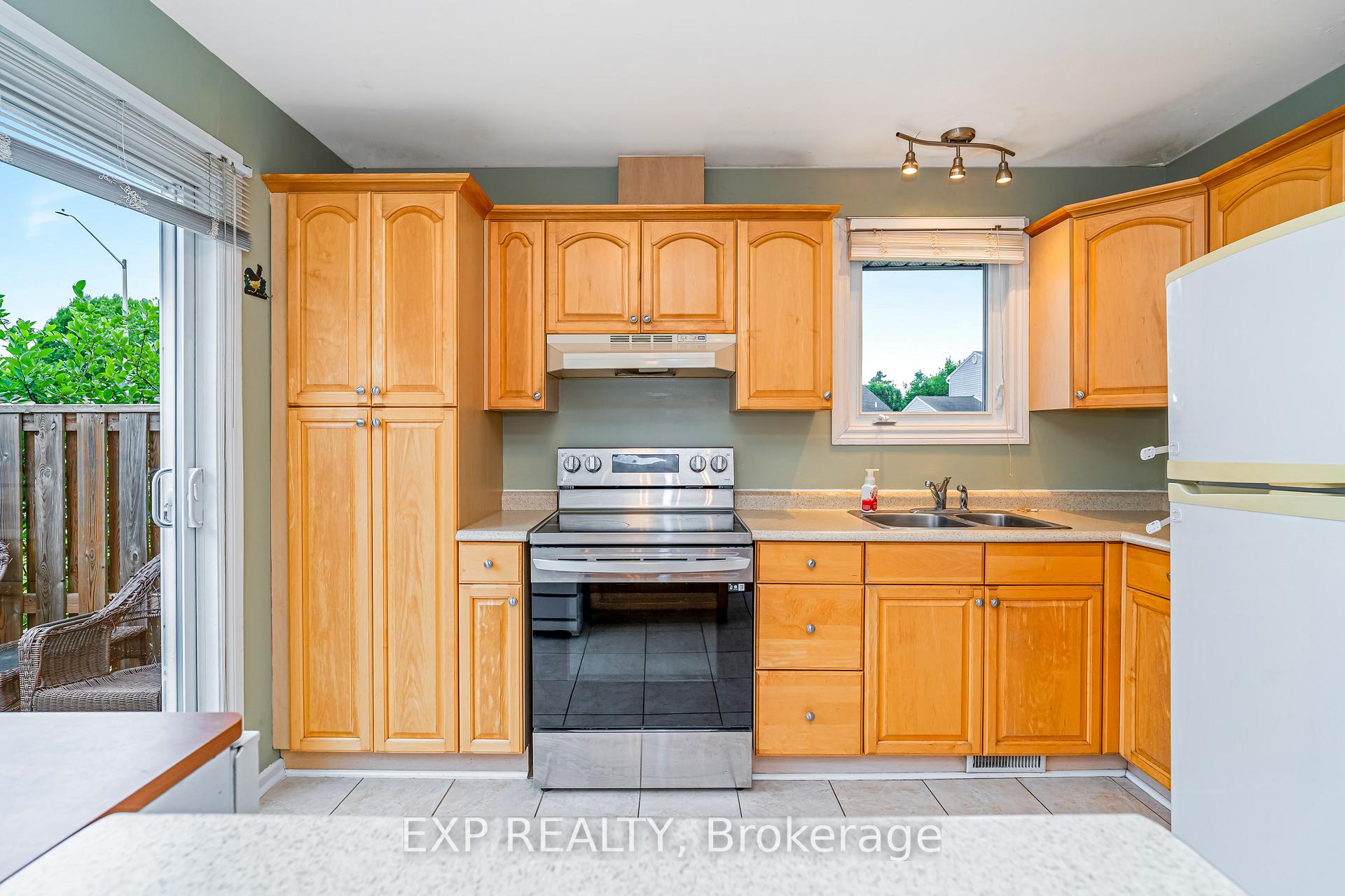 Photo 6 of Unit 78, 837 Eastvale Drive, Ottawa, Beaconwood — HOMEH
