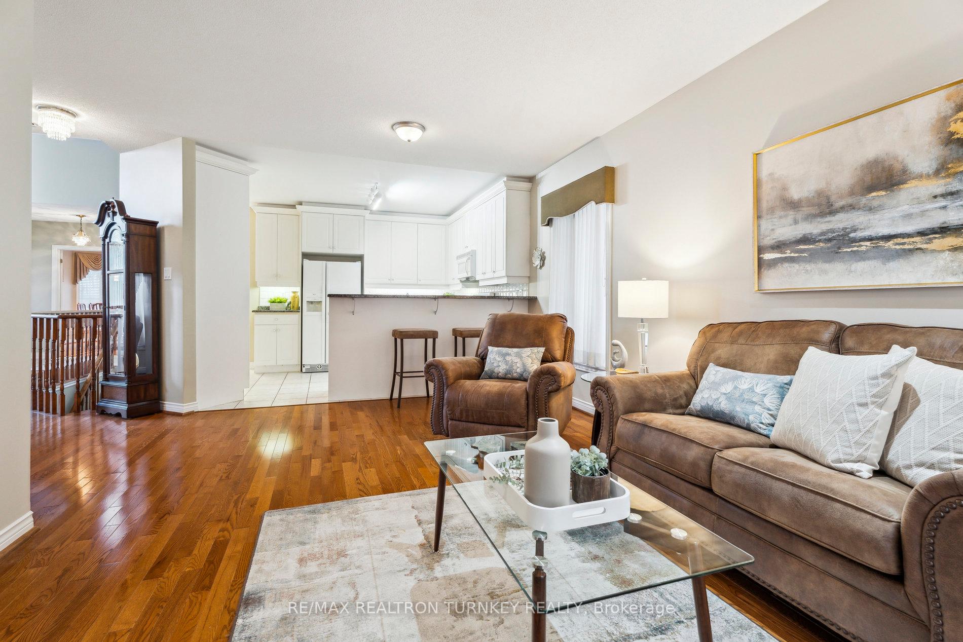 Photo 12 of Unit 32, 42 Sunset Boulevard, New Tecumseth, Alliston — HOMEH
