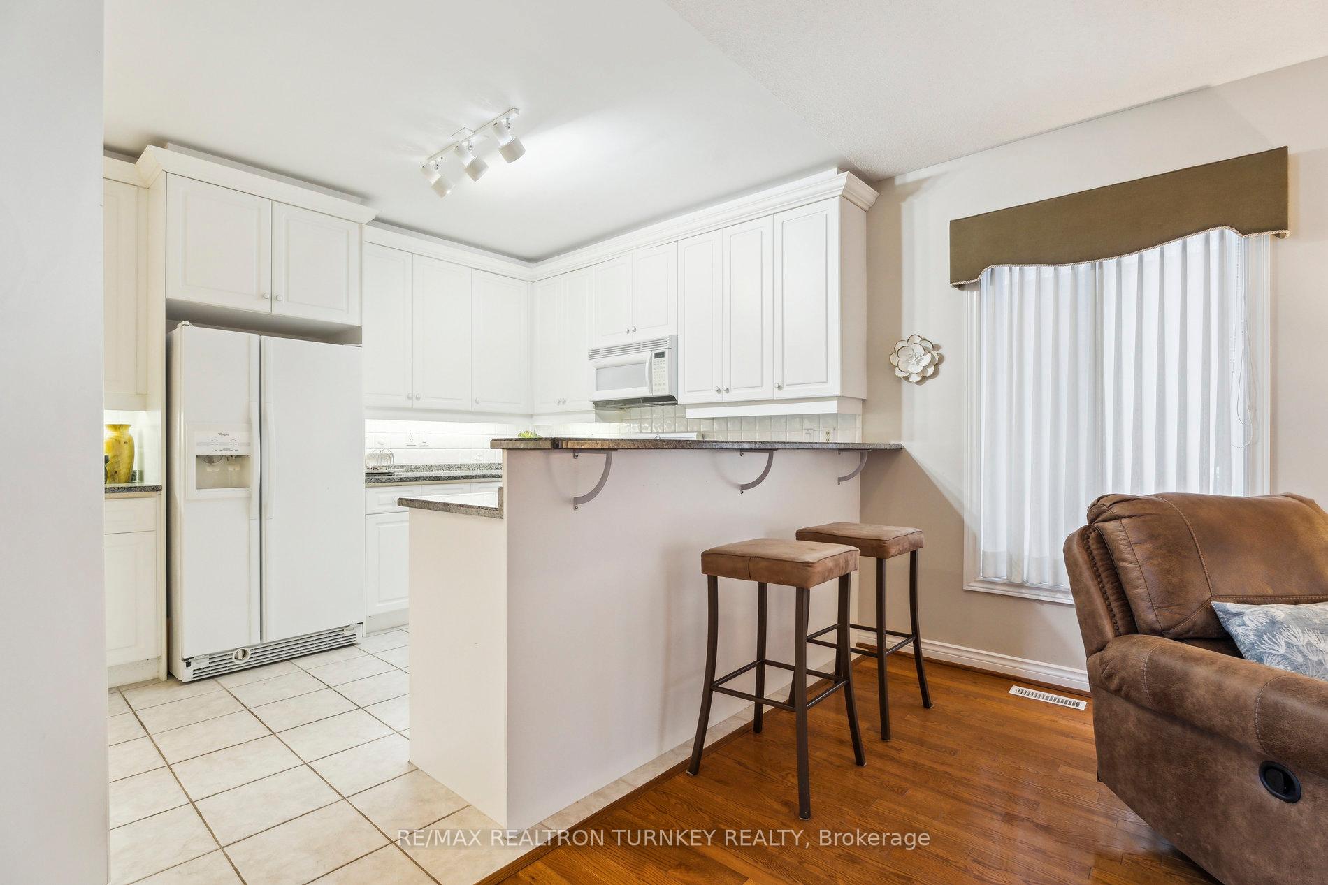 Photo 14 of Unit 32, 42 Sunset Boulevard, New Tecumseth, Alliston — HOMEH