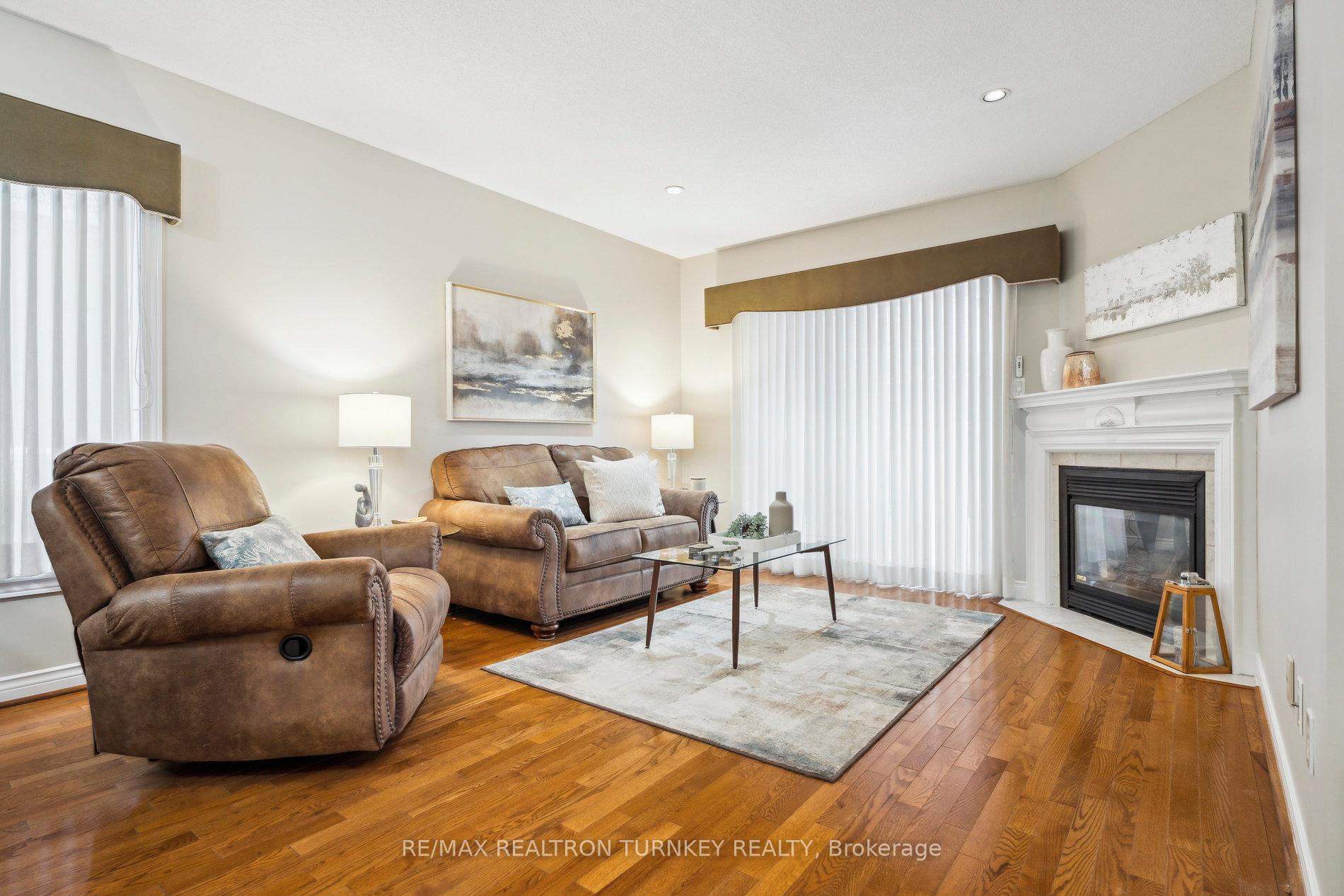 Photo 16 of Unit 32, 42 Sunset Boulevard, New Tecumseth, Alliston — HOMEH
