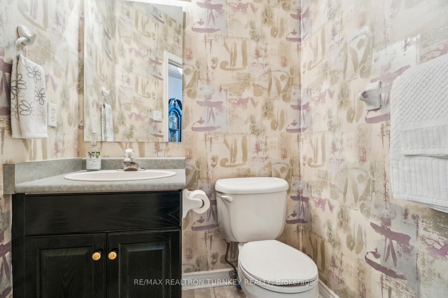 Photo 17 of Unit 32, 42 Sunset Boulevard, New Tecumseth, Alliston — HOMEH