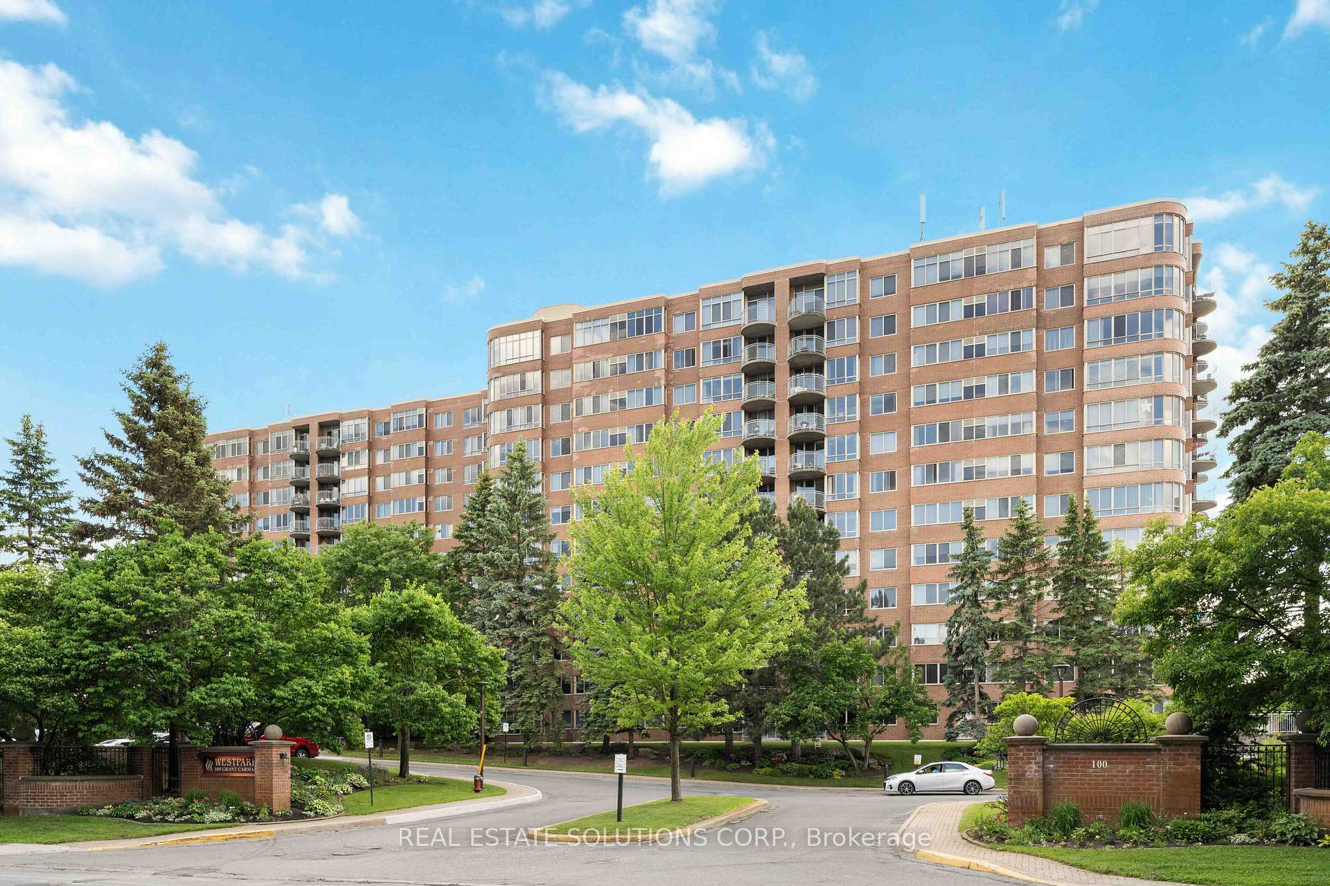 Photo 2 of Unit 214, 100 Grant Carman Drive, Ottawa, Borden Farm/Stewart Farm/Carleton Heights/Parkwood Hills — HOMEH