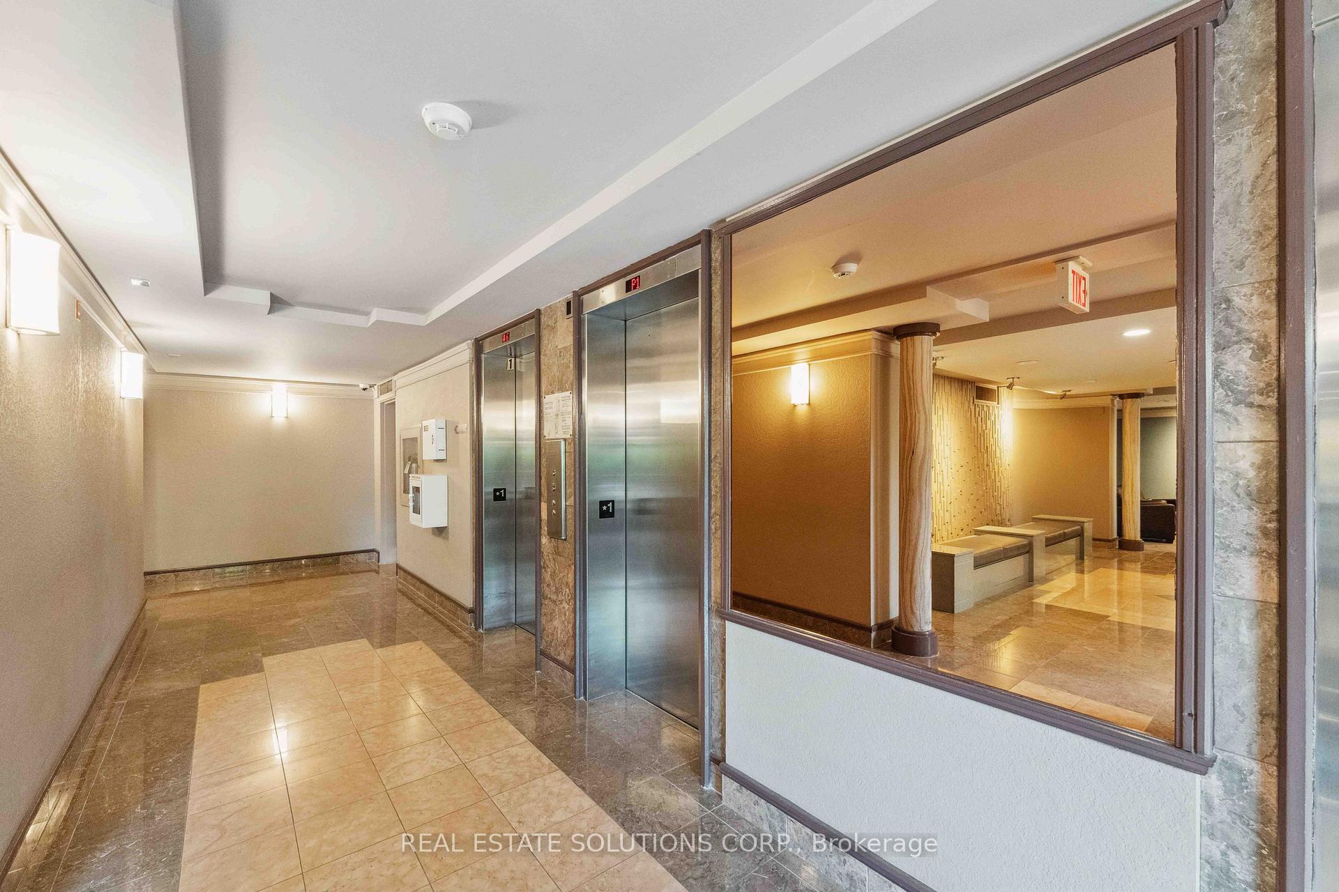 Photo 6 of Unit 214, 100 Grant Carman Drive, Ottawa, Borden Farm/Stewart Farm/Carleton Heights/Parkwood Hills — HOMEH