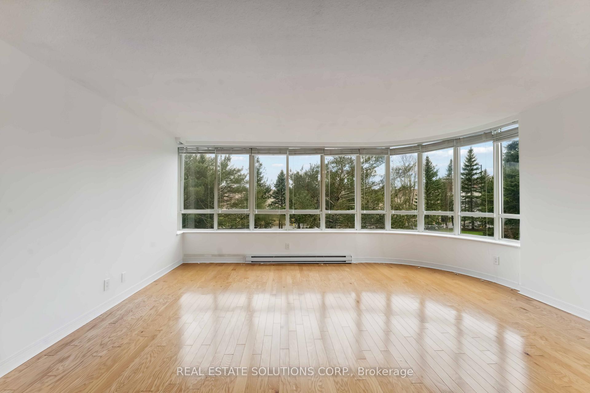Photo 14 of Unit 214, 100 Grant Carman Drive, Ottawa, Borden Farm/Stewart Farm/Carleton Heights/Parkwood Hills — HOMEH