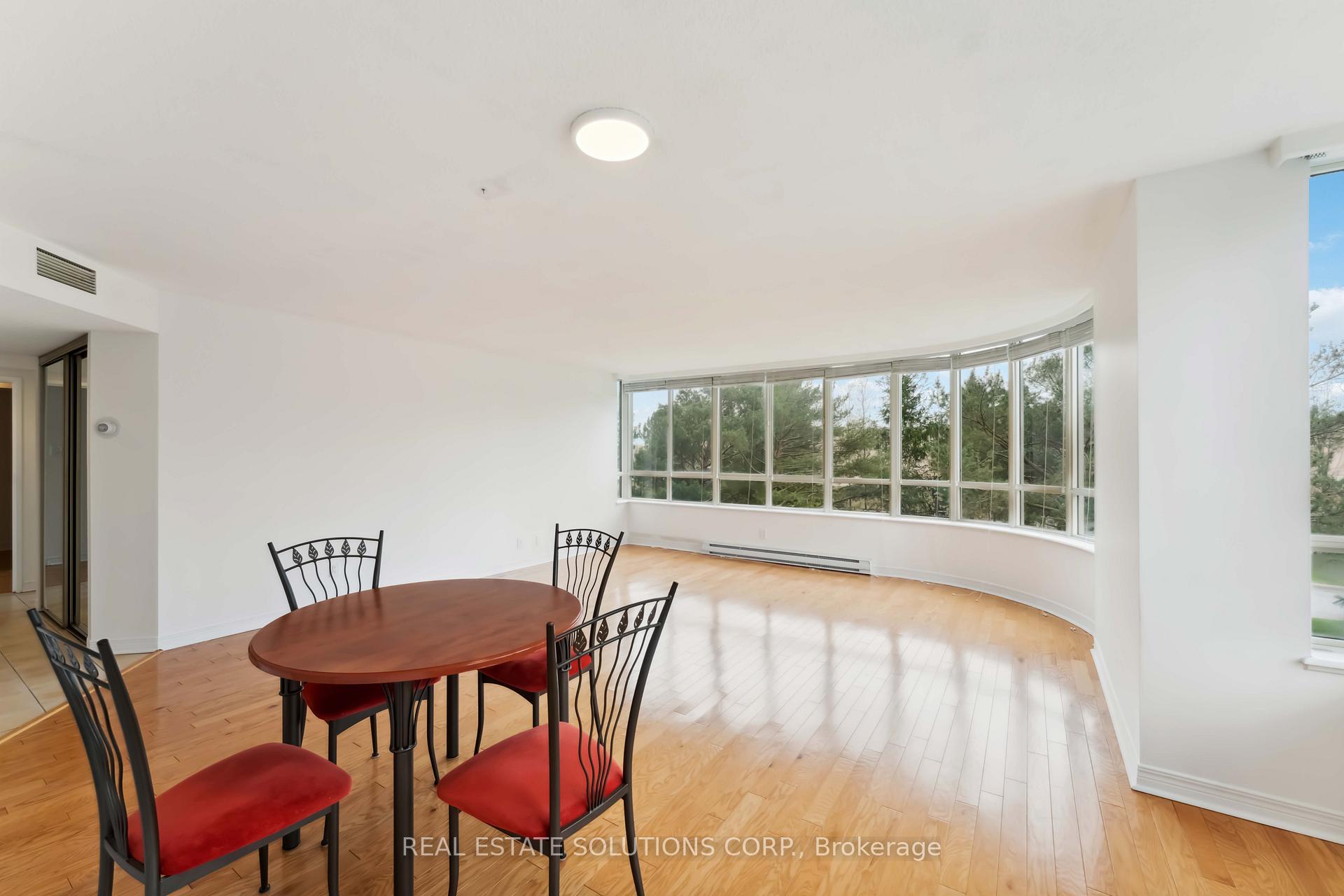 Photo 17 of Unit 214, 100 Grant Carman Drive, Ottawa, Borden Farm/Stewart Farm/Carleton Heights/Parkwood Hills — HOMEH