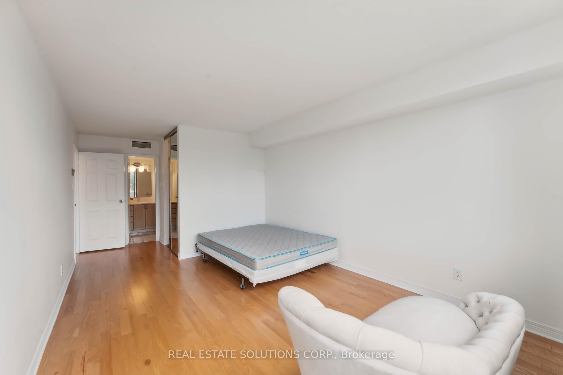 Photo 24 of Unit 214, 100 Grant Carman Drive, Ottawa, Borden Farm/Stewart Farm/Carleton Heights/Parkwood Hills — HOMEH