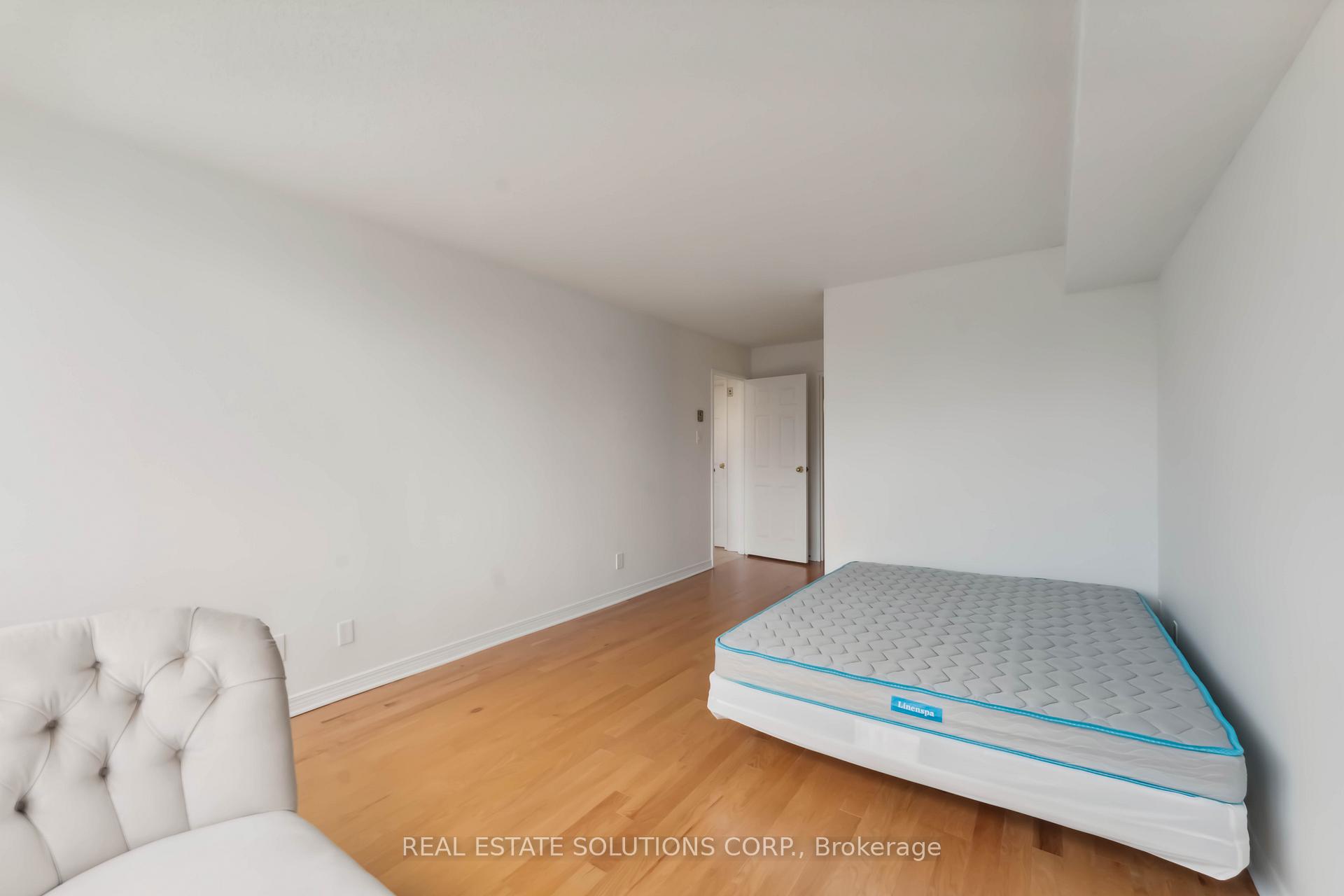Photo 25 of Unit 214, 100 Grant Carman Drive, Ottawa, Borden Farm/Stewart Farm/Carleton Heights/Parkwood Hills — HOMEH