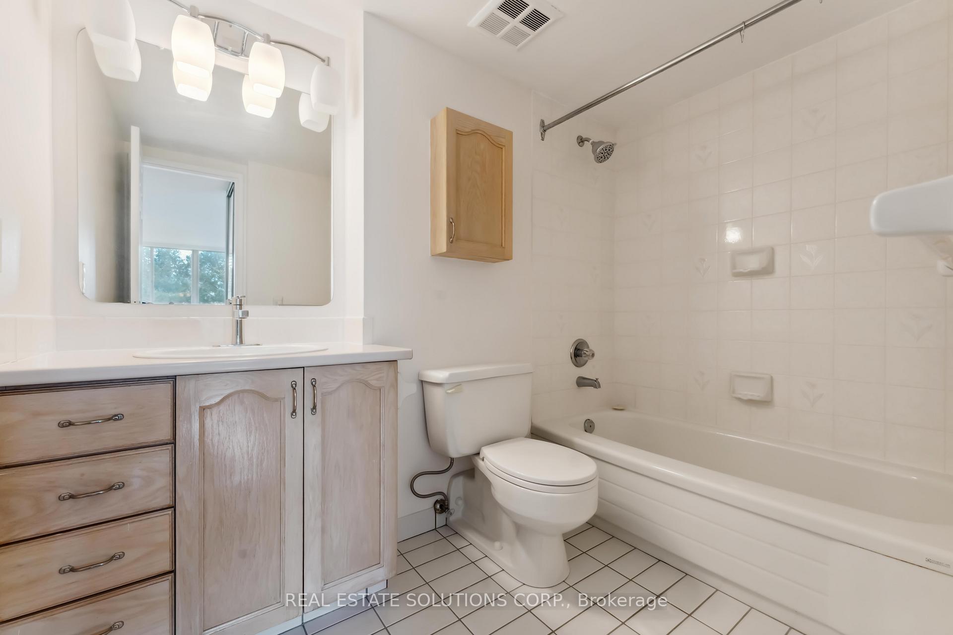 Photo 27 of Unit 214, 100 Grant Carman Drive, Ottawa, Borden Farm/Stewart Farm/Carleton Heights/Parkwood Hills — HOMEH