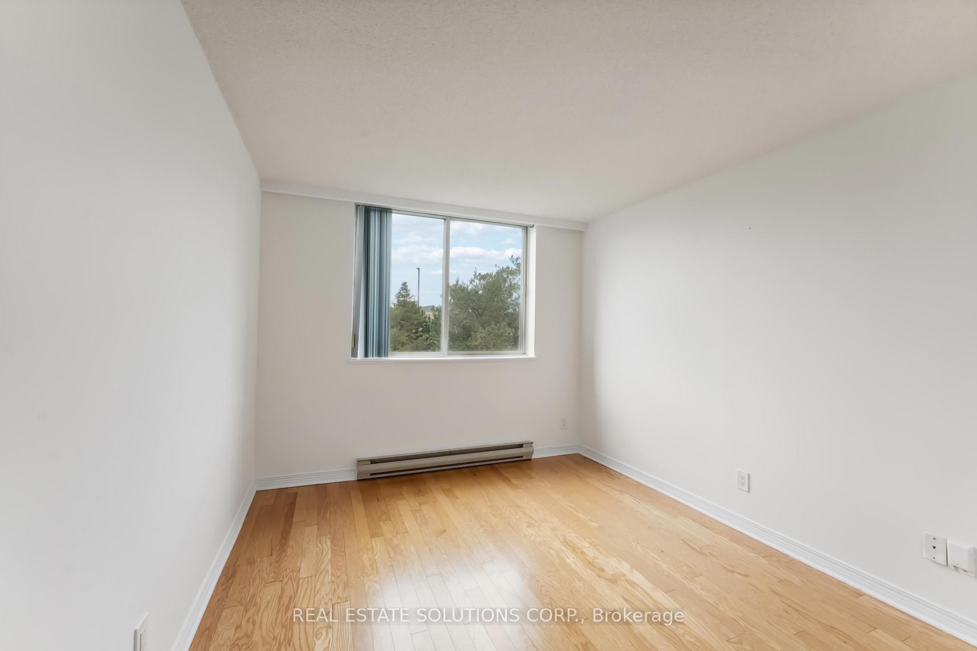 Photo 29 of Unit 214, 100 Grant Carman Drive, Ottawa, Borden Farm/Stewart Farm/Carleton Heights/Parkwood Hills — HOMEH