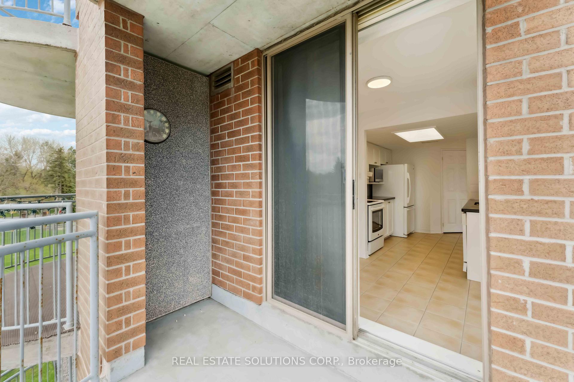 Photo 36 of Unit 214, 100 Grant Carman Drive, Ottawa, Borden Farm/Stewart Farm/Carleton Heights/Parkwood Hills — HOMEH
