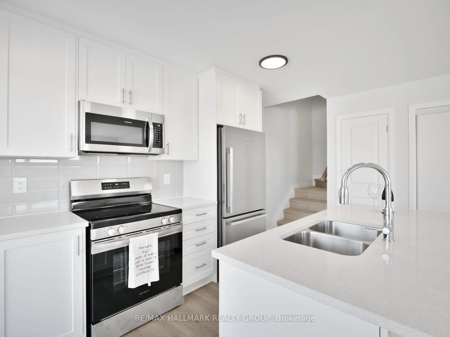 Photo 5 of Unit #11, 701 Glenroy Gilbert Drive, Ottawa, Barrhaven - Strandherd — HOMEH