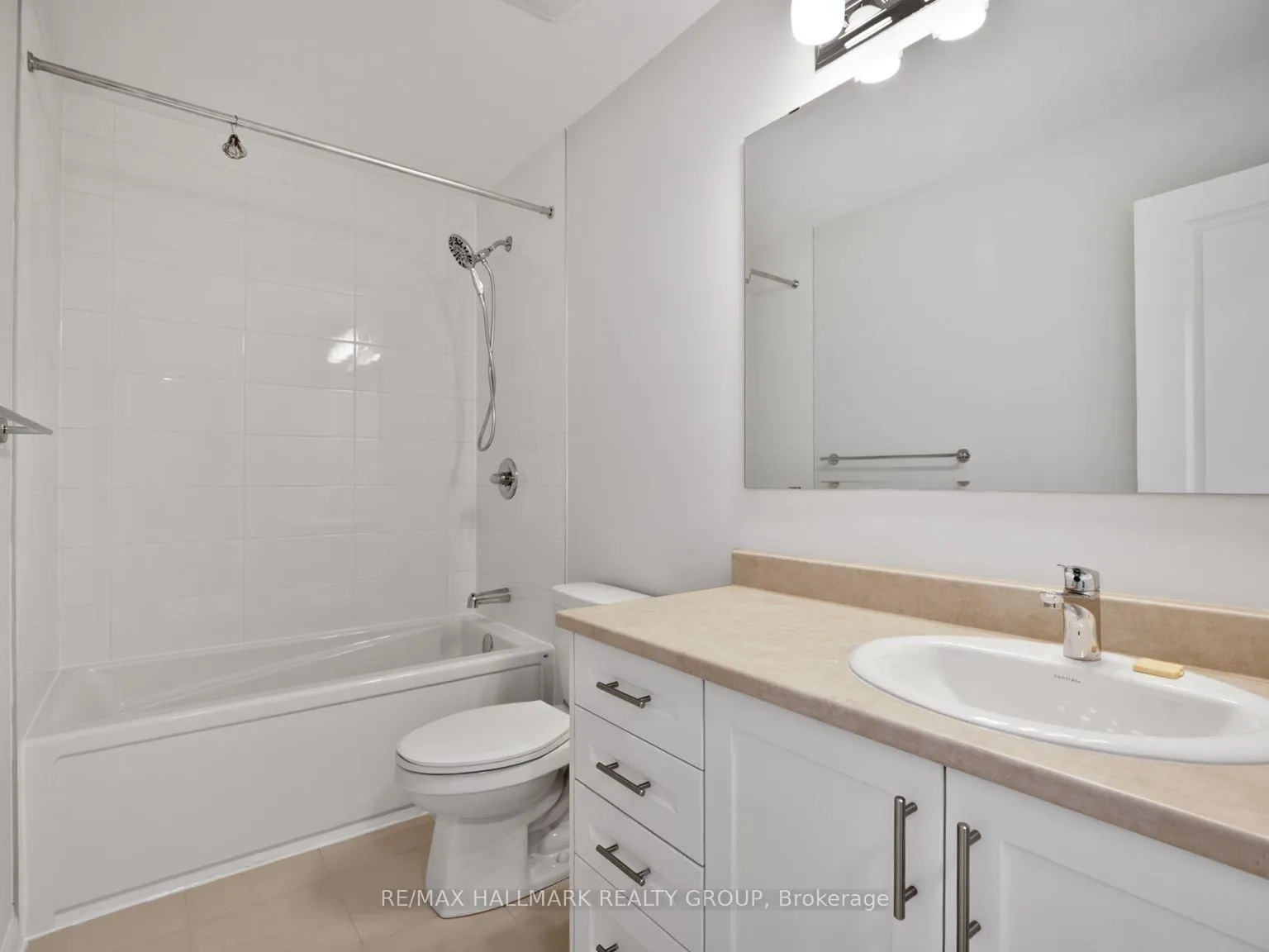 Photo 12 of Unit #11, 701 Glenroy Gilbert Drive, Ottawa, Barrhaven - Strandherd — HOMEH