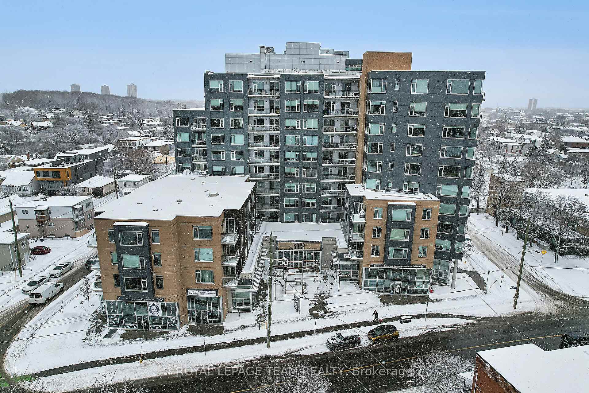 Photo 1 of Unit 710, 7 Marquette Avenue, Ottawa, Vanier — HOMEH