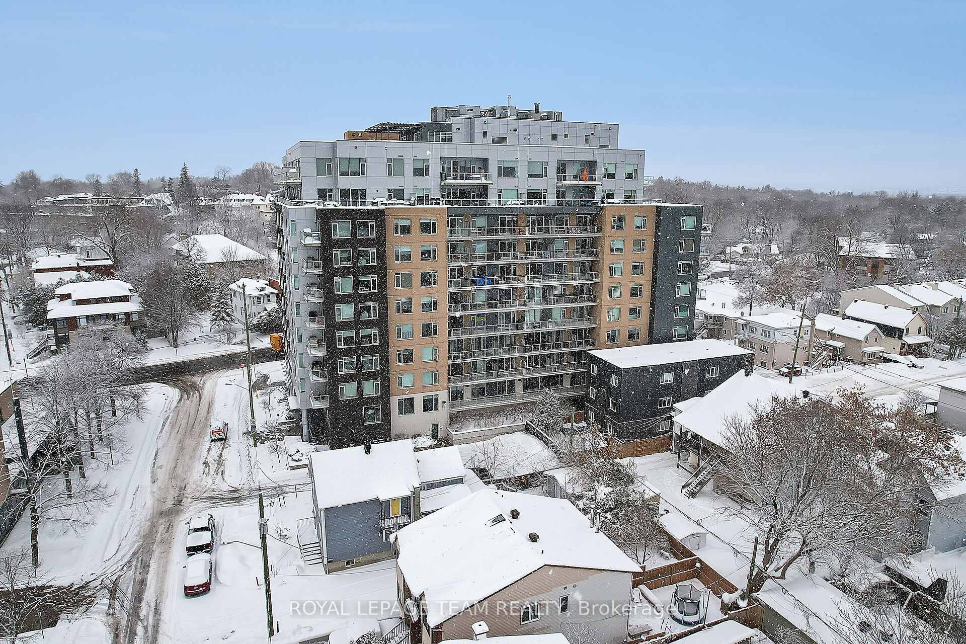 Photo 2 of Unit 710, 7 Marquette Avenue, Ottawa, Vanier — HOMEH