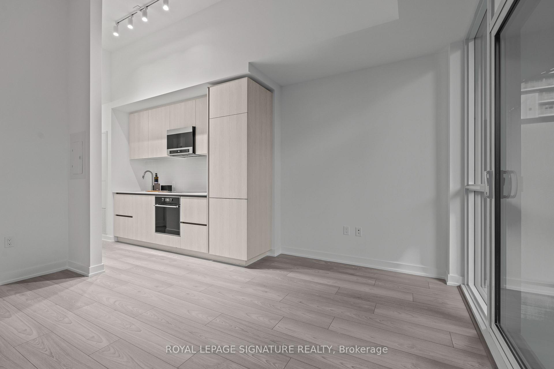 Photo 3 of Unit 608S, 110 Broadway Avenue, Toronto, Mount Pleasant West — HOMEH