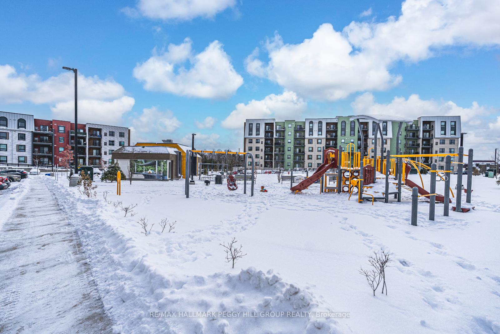 Photo 14 of Unit 614, 4 Spice Way, Barrie, Rural Barrie Southeast — HOMEH