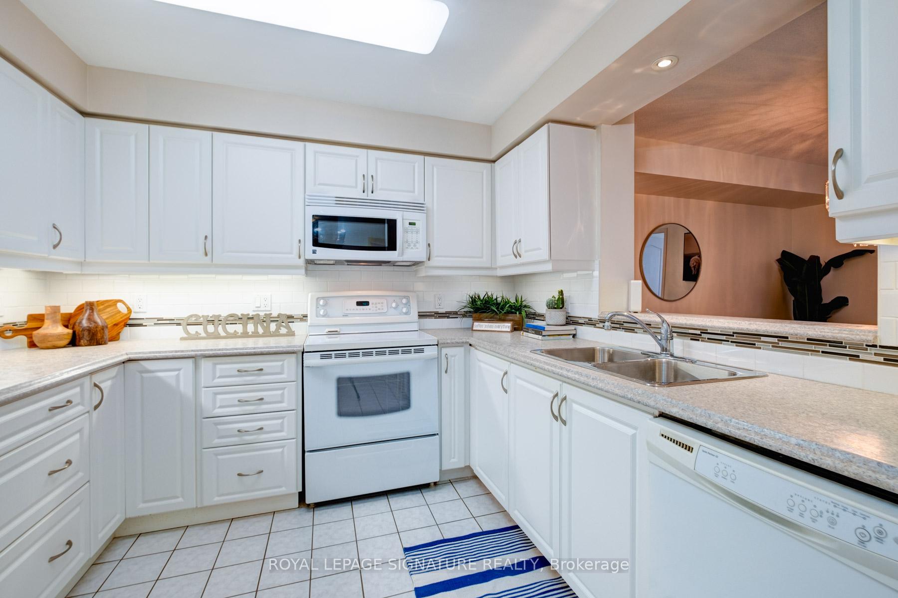 Photo 11 of Unit 410, 1000 The Esplanade N, Pickering, Town Centre — HOMEH