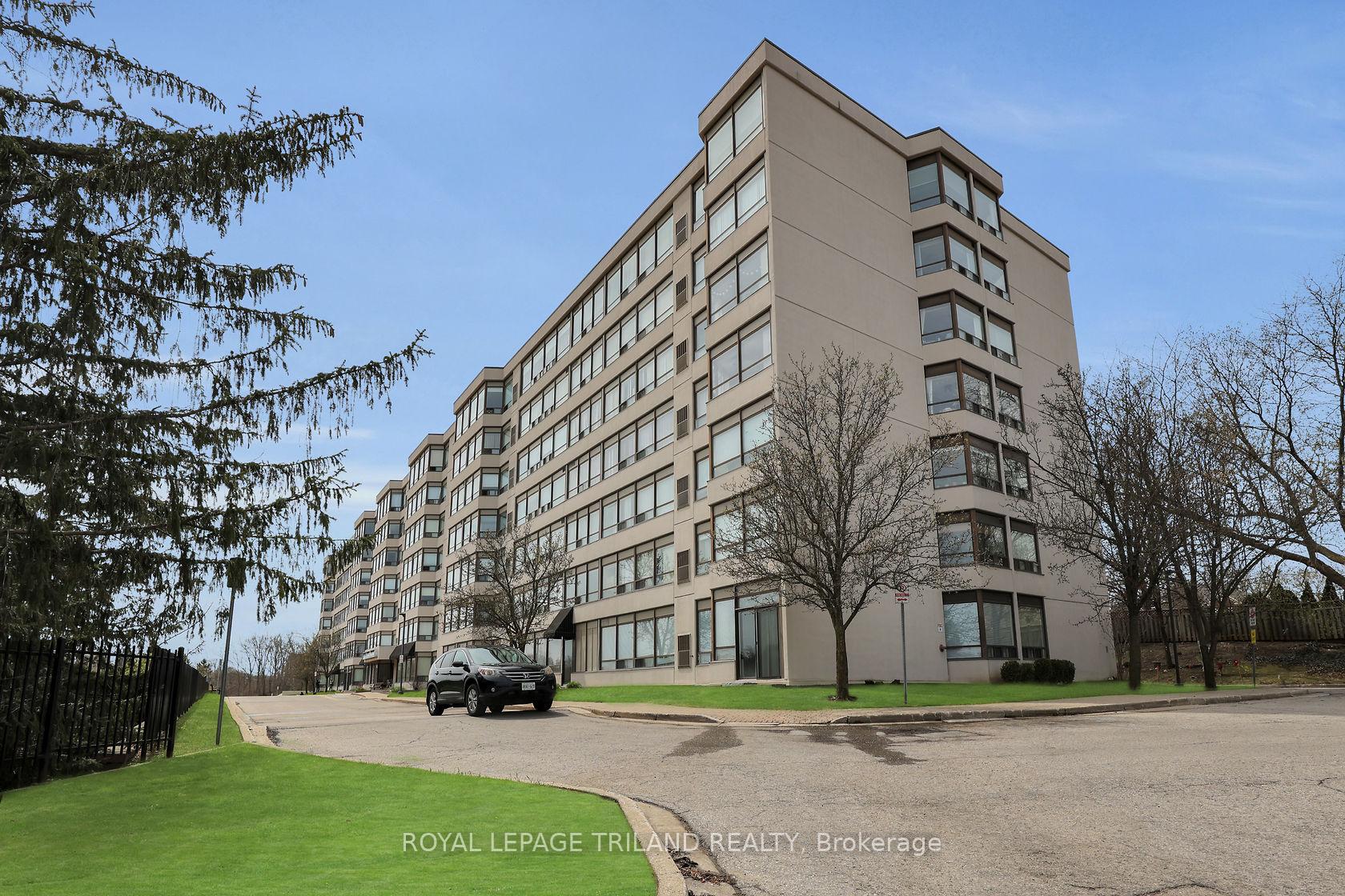 Front of Unit 415, 521 Riverside Drive