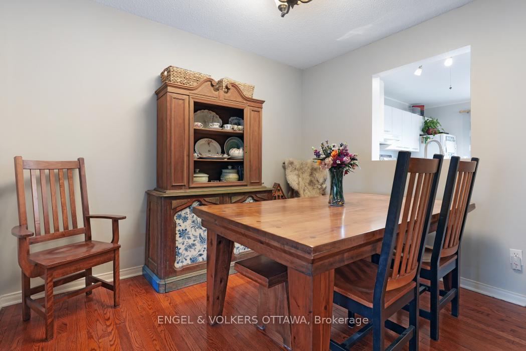 Photo 10 of 403 Pickford Drive, Ottawa, Kanata - Katimavik — HOMEH