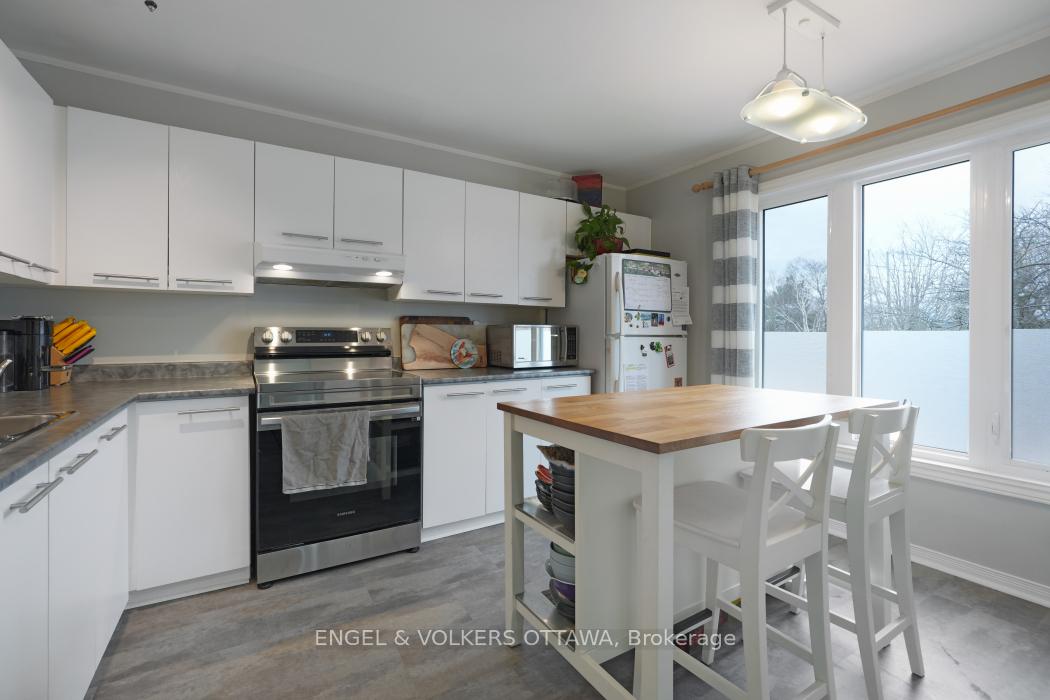 Photo 12 of 403 Pickford Drive, Ottawa, Kanata - Katimavik — HOMEH