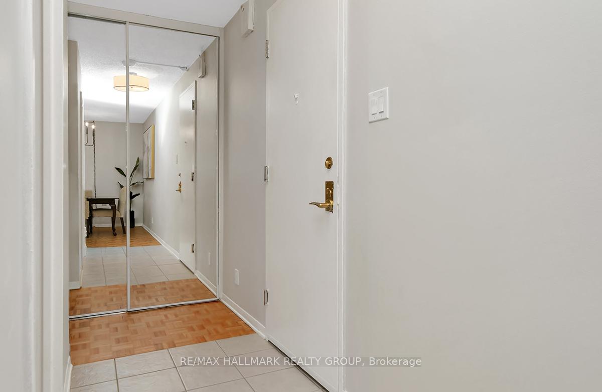 Photo 6 of Unit 1006, 505 St Laurent Boulevard, Ottawa, Viscount Alexander Park — HOMEH
