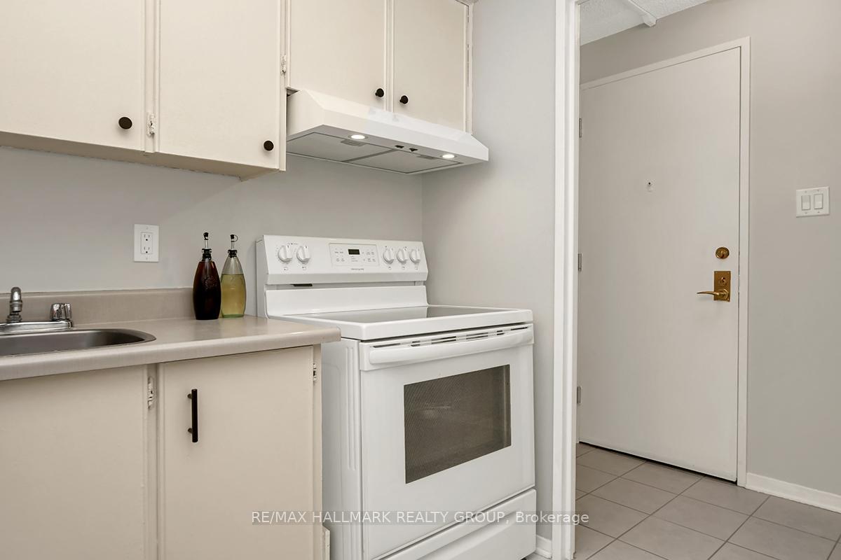 Photo 16 of Unit 1006, 505 St Laurent Boulevard, Ottawa, Viscount Alexander Park — HOMEH