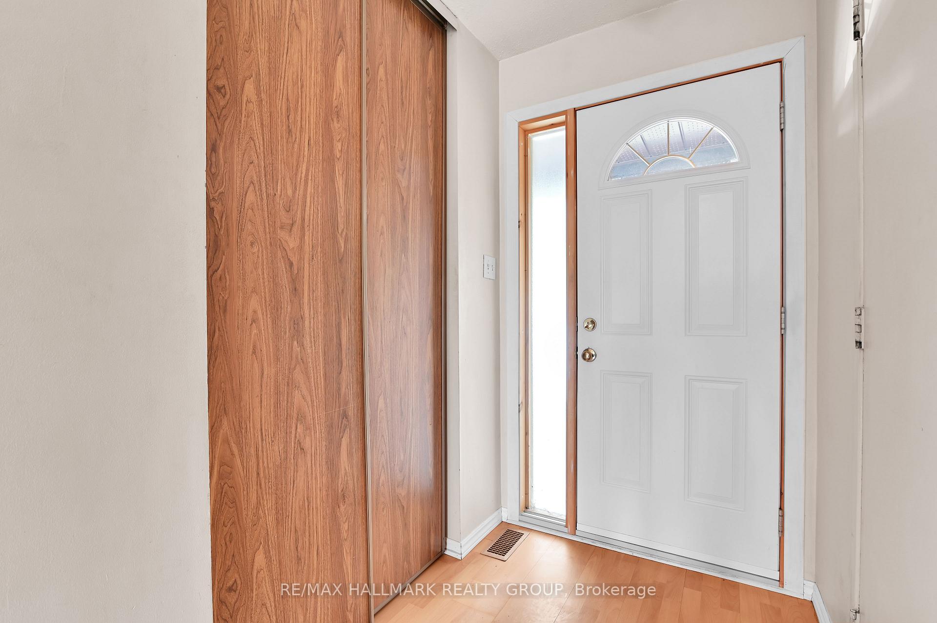 Photo 4 of 273 Pickford Drive, Ottawa, Kanata - Katimavik — HOMEH