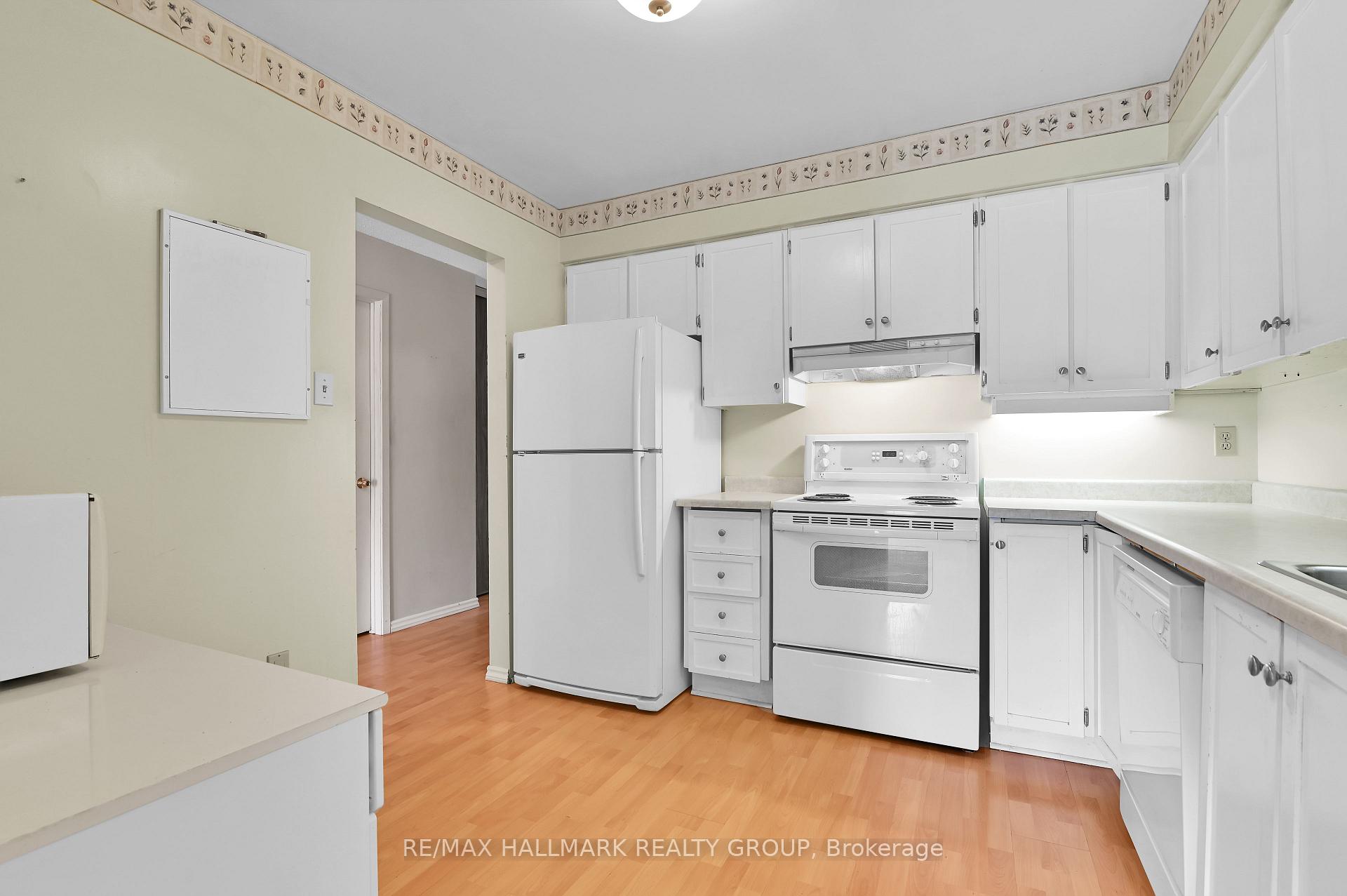 Photo 11 of 273 Pickford Drive, Ottawa, Kanata - Katimavik — HOMEH
