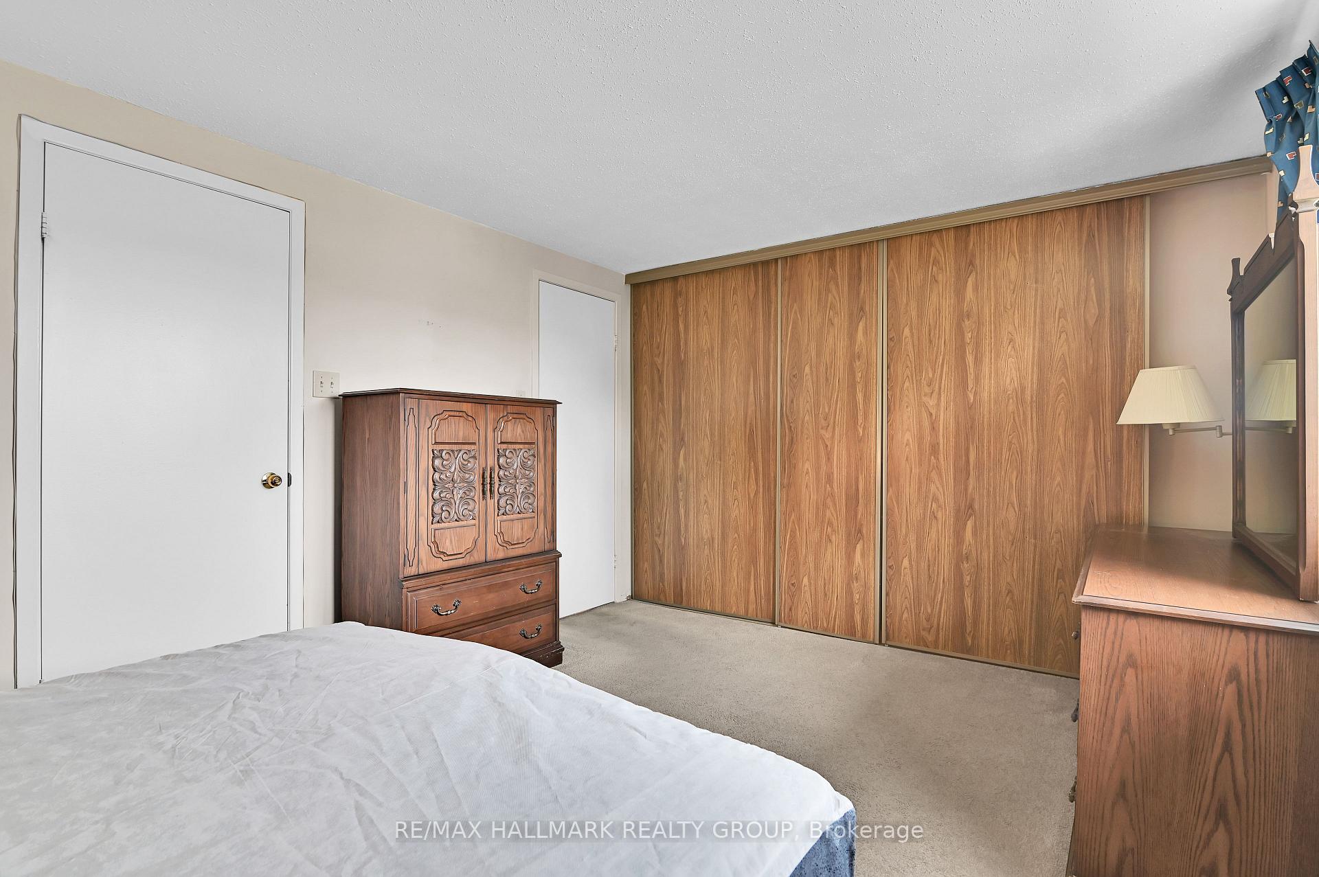 Photo 18 of 273 Pickford Drive, Ottawa, Kanata - Katimavik — HOMEH
