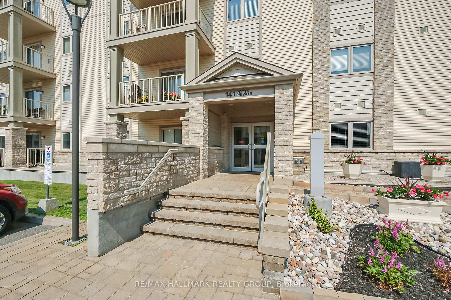 Photo 2 of Unit 407, 141 Potts Private, Ottawa, Notting Hill/Summerside — HOMEH