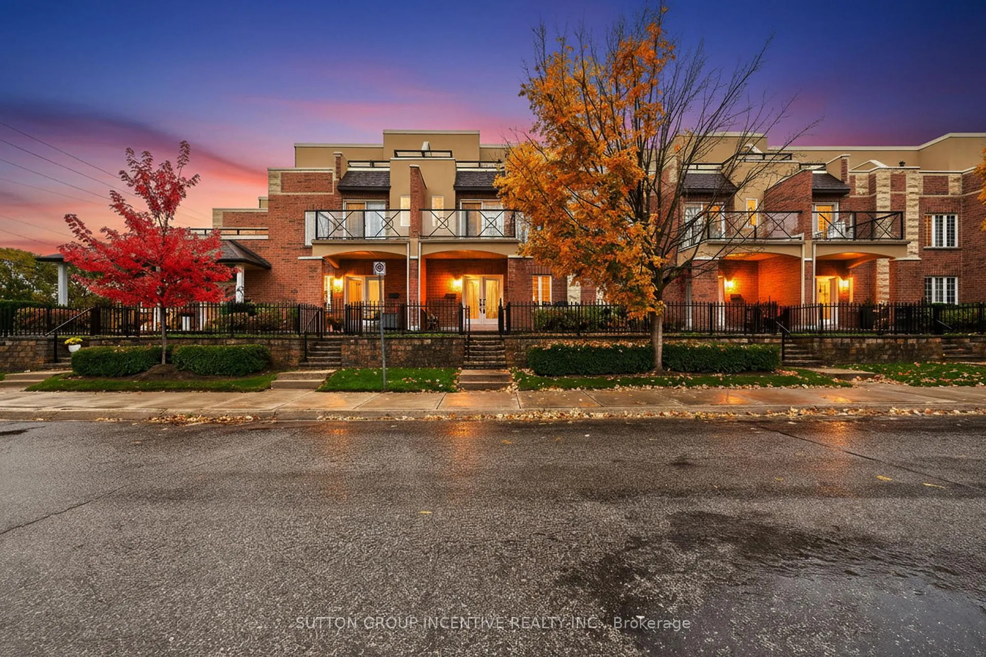 Photo 1 of 23 White Oaks Road, Barrie, Lakeshore — HOMEH