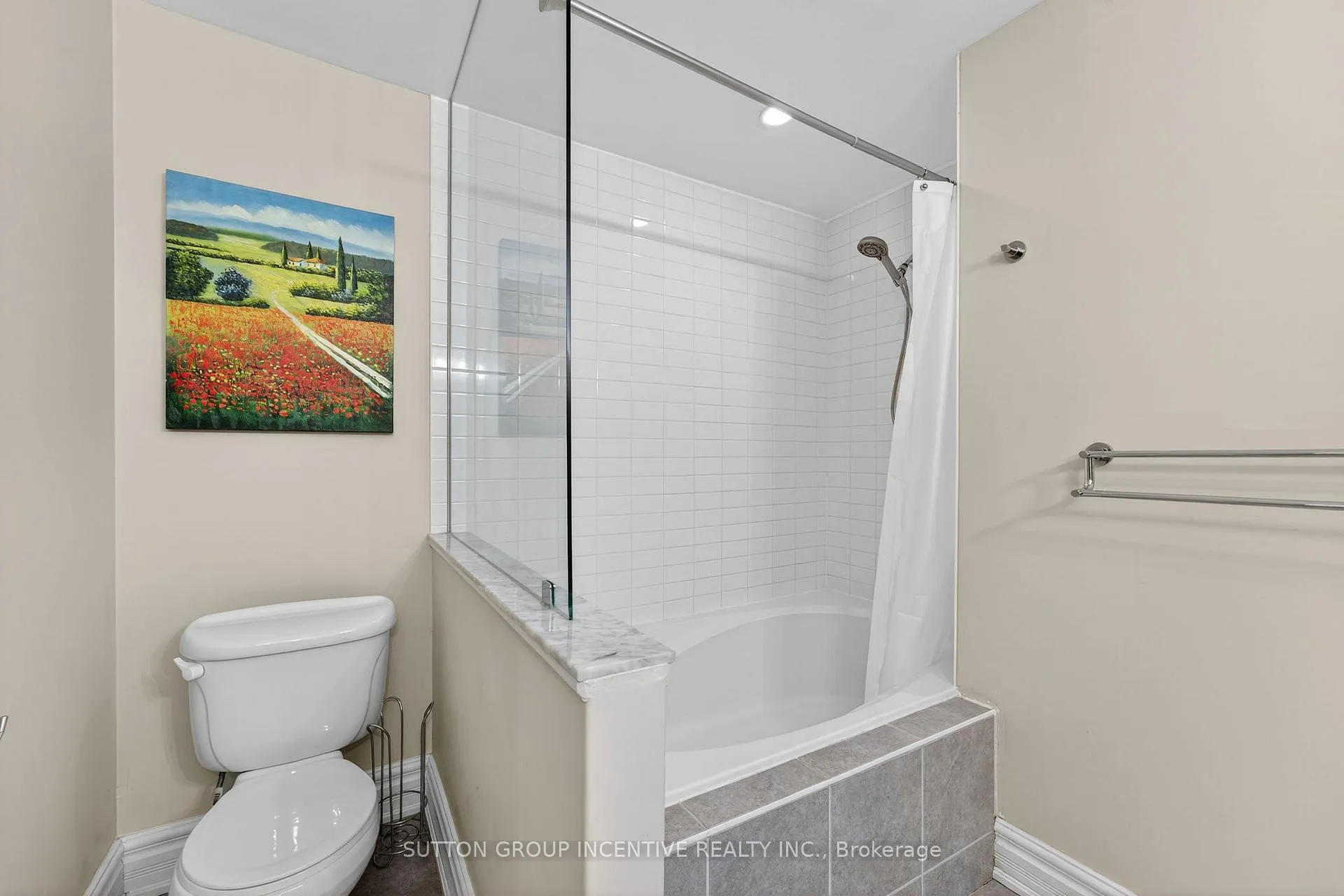 Photo 33 of 23 White Oaks Road, Barrie, Lakeshore — HOMEH