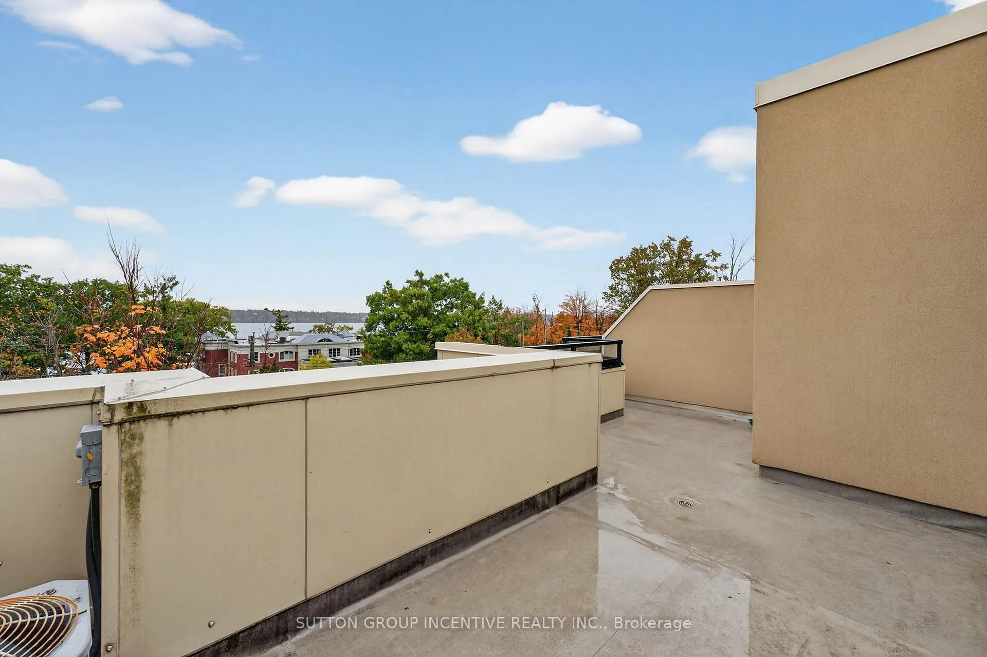 Photo 43 of 23 White Oaks Road, Barrie, Lakeshore — HOMEH