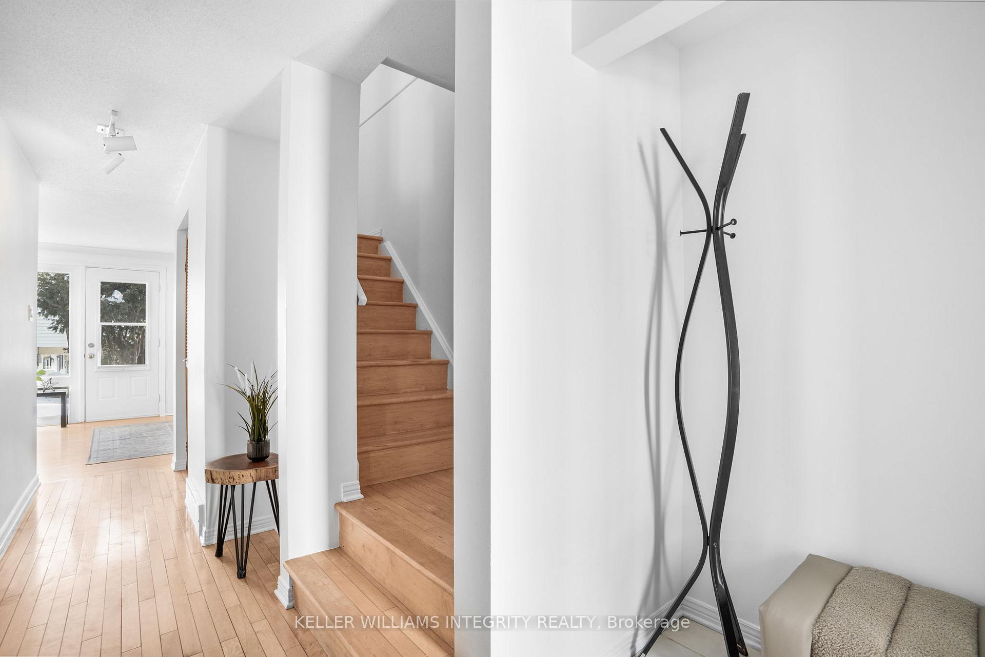 Photo 5 of Unit D, 48 Sumac Street, Ottawa, Beacon Hill South — HOMEH