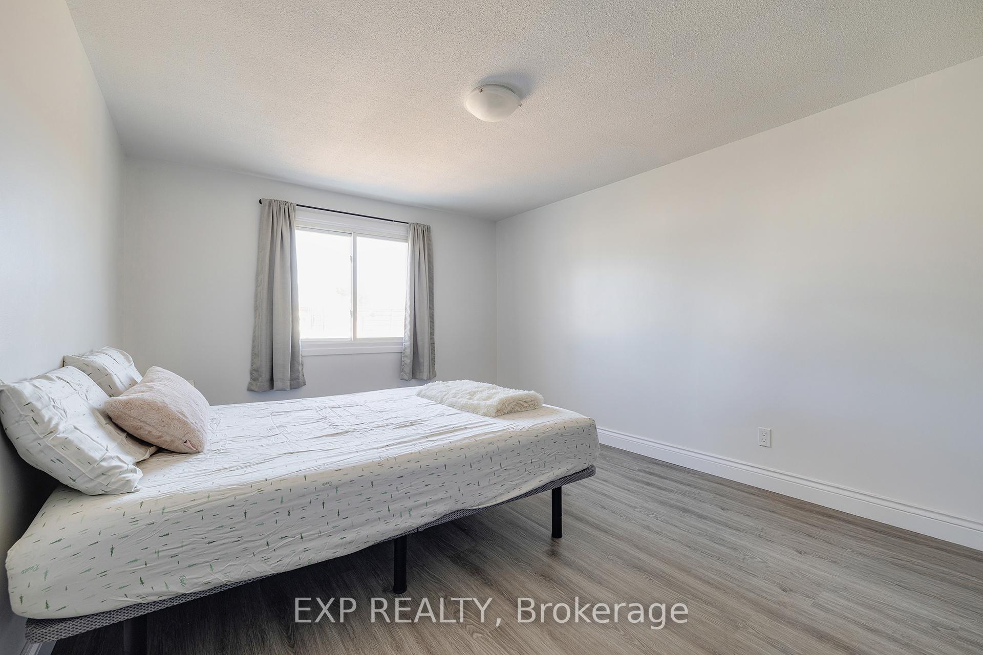Photo 12 of Unit 5, 320 Traynor Avenue, Kitchener — HOMEH