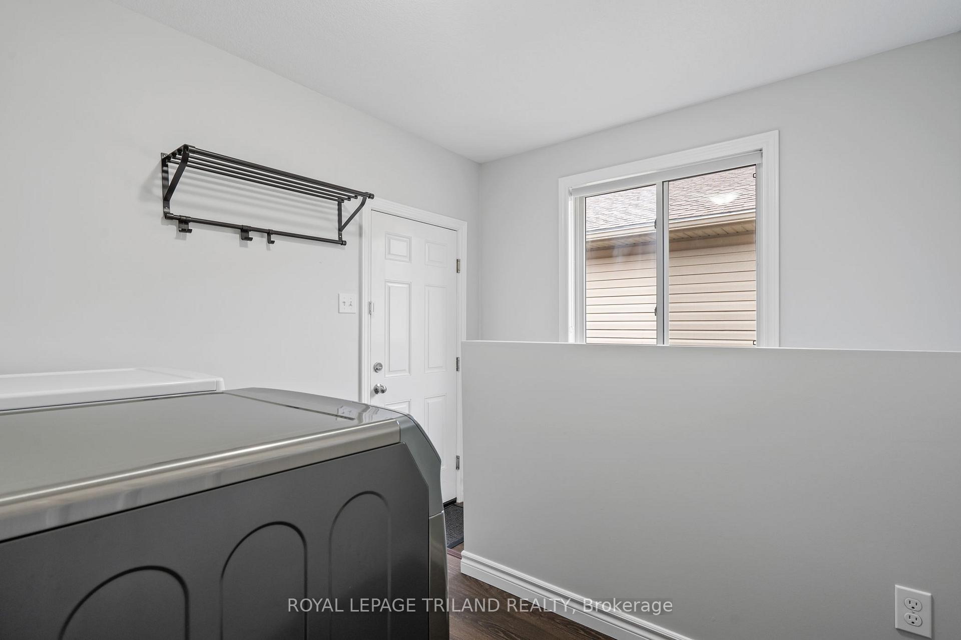 Photo 19 of 208B Marsh Line, Dutton/Dunwich, Dutton — HOMEH