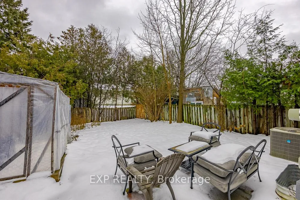 Photo 4 of Unit Unit A, 196 Old Colony Road, Ottawa, Kanata - Glencairn/Hazeldean — HOMEH