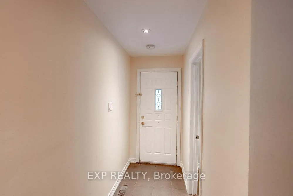 Photo 9 of Unit Unit A, 196 Old Colony Road, Ottawa, Kanata - Glencairn/Hazeldean — HOMEH